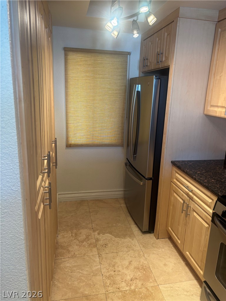210 East FLAMINGO Road 123