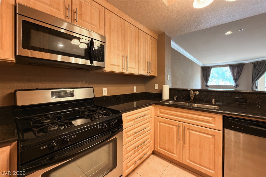 210 East Flamingo Road 112