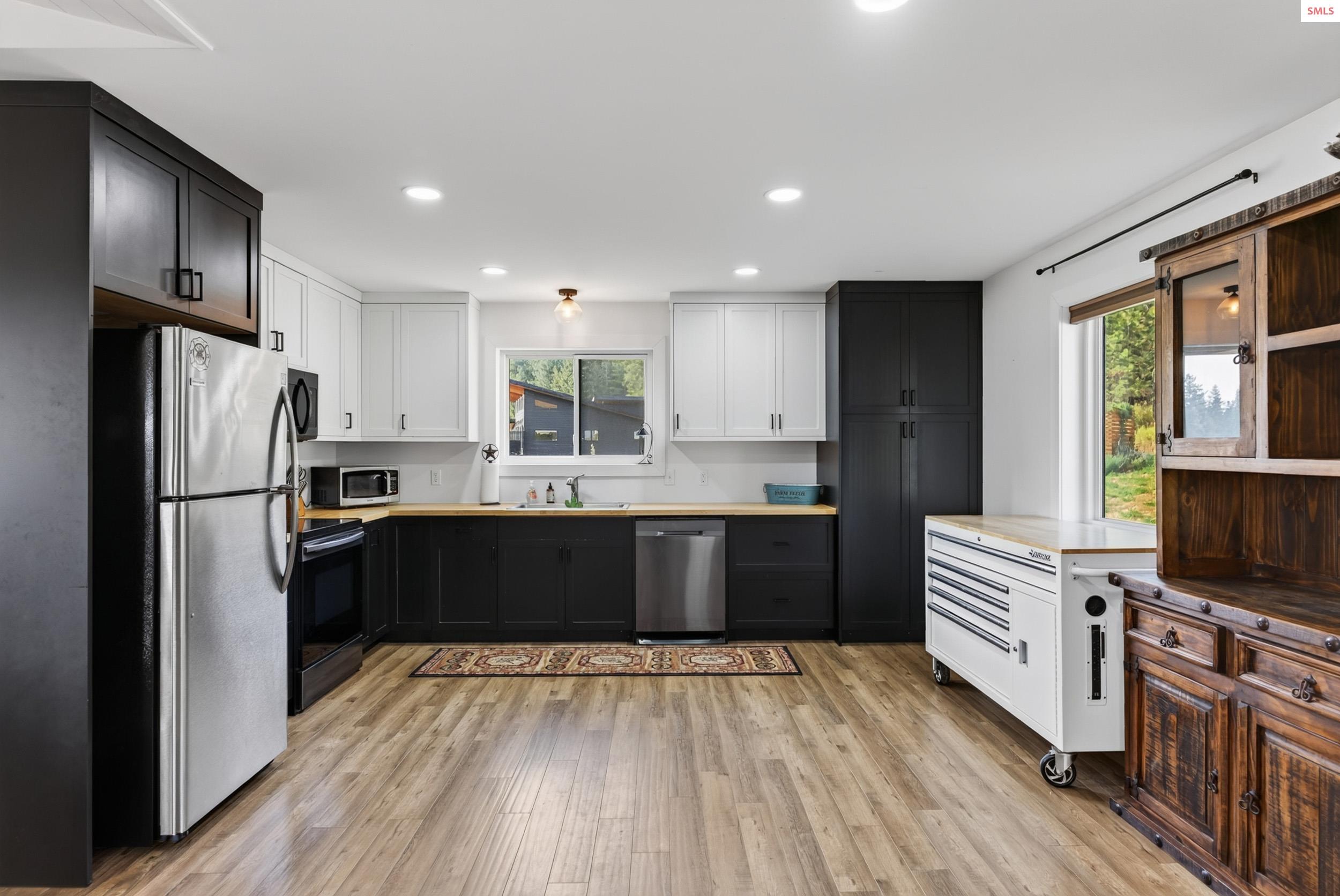 60 Elyon Lane