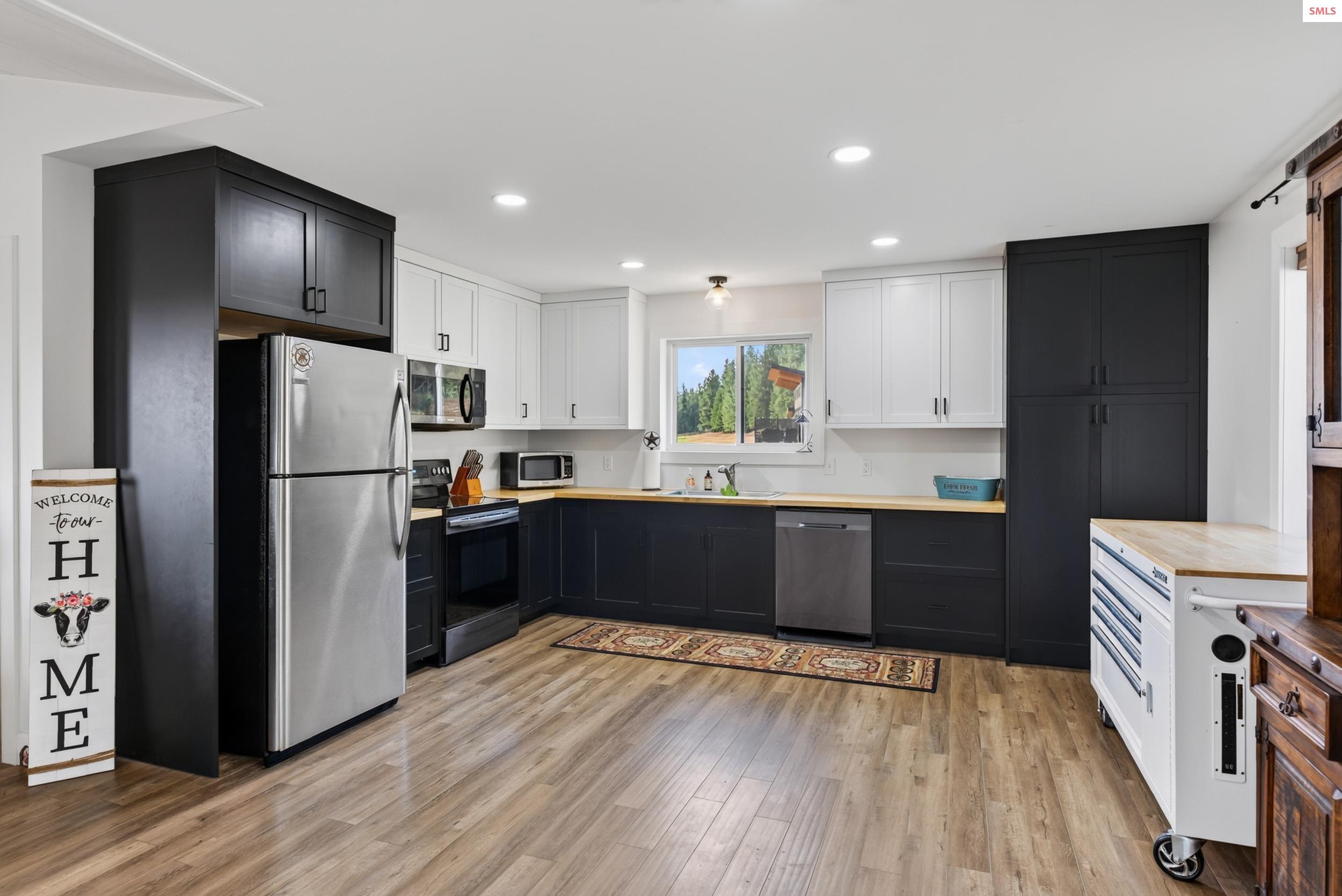 60 Elyon Lane