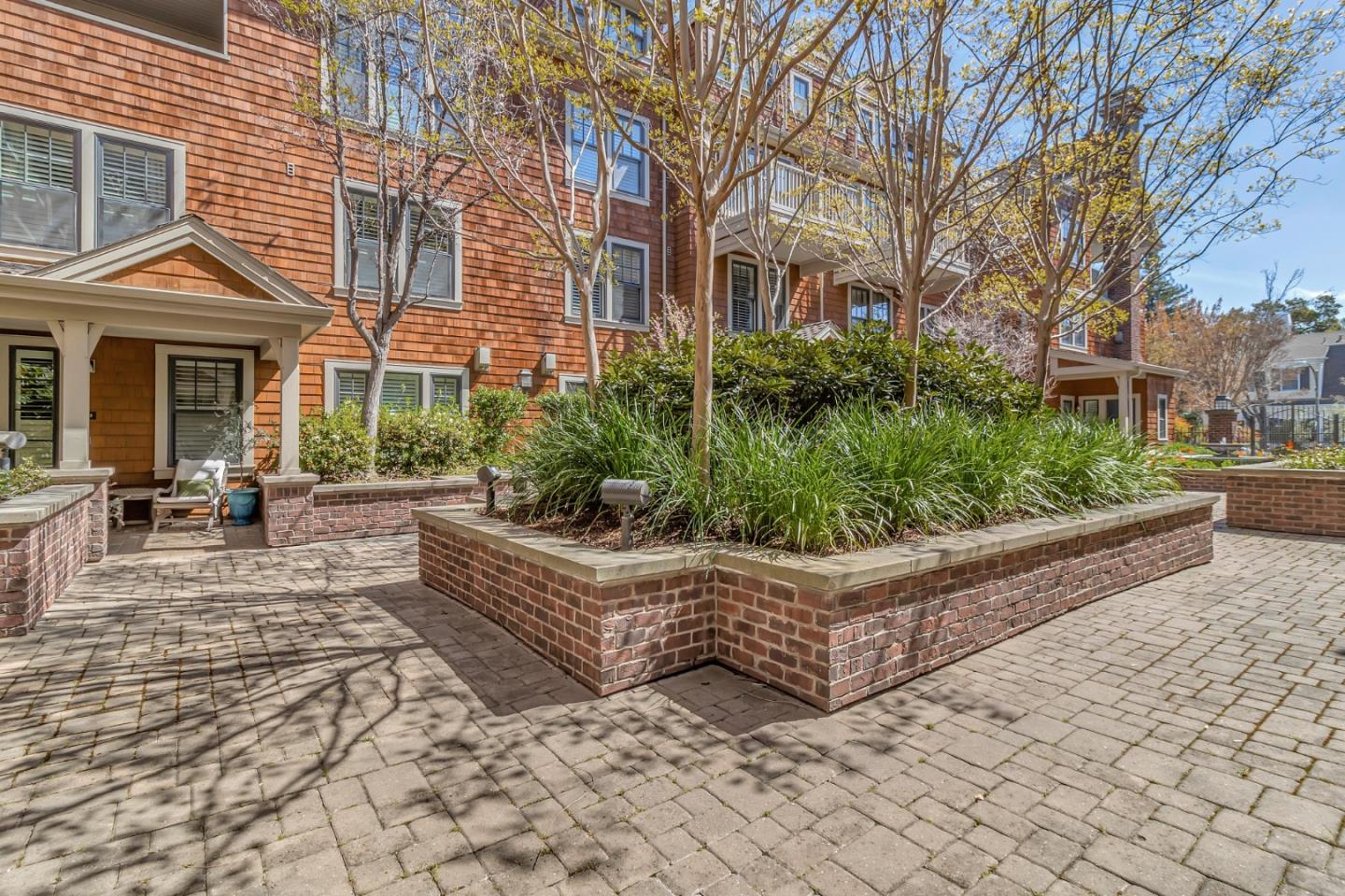 325 Channing AVE 104