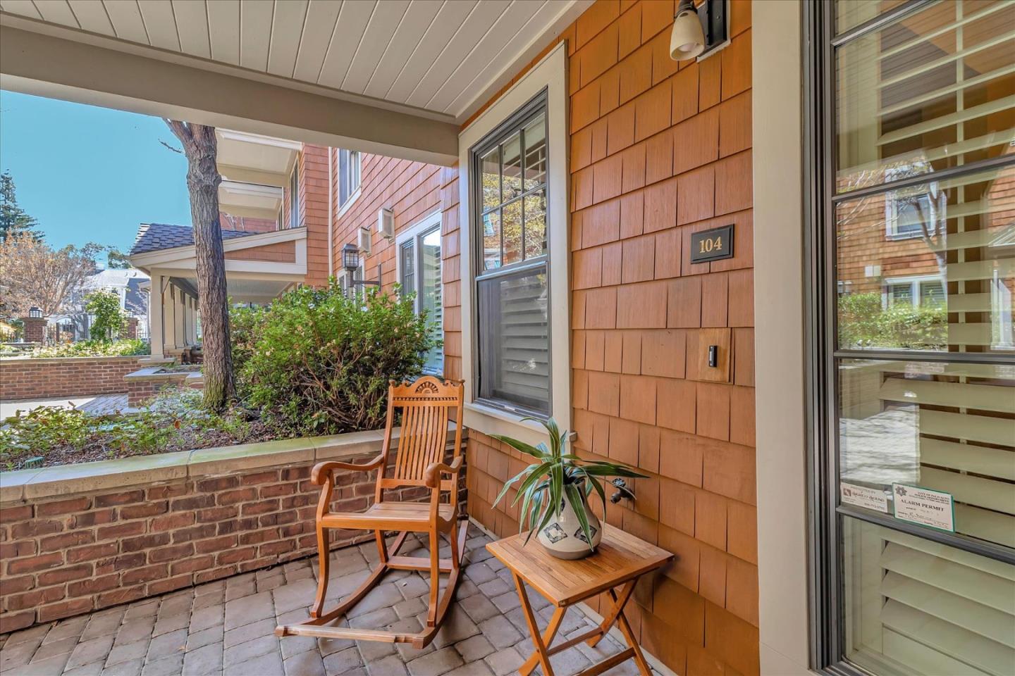 325 Channing AVE 104