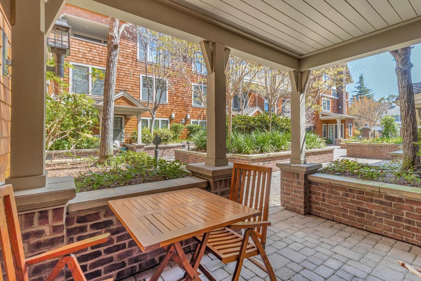 325 Channing AVE 104