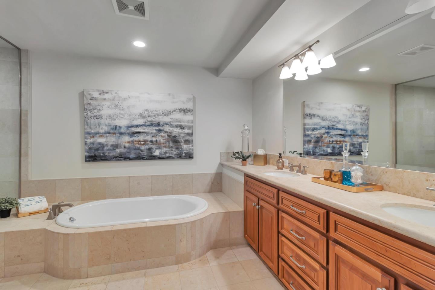 325 Channing AVE 104