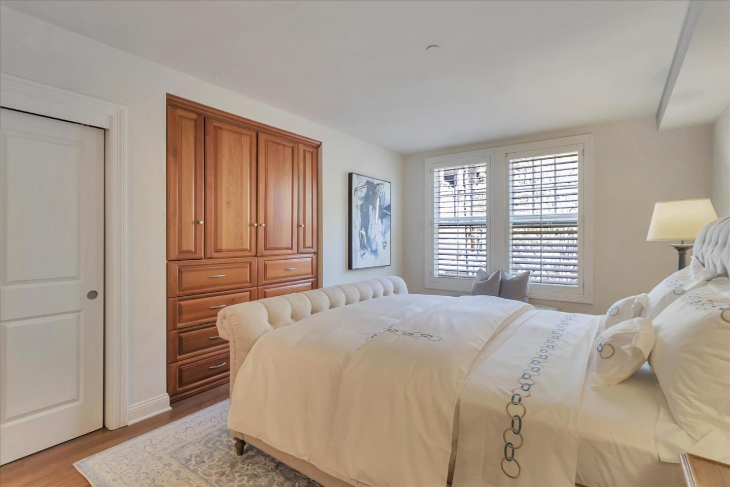 325 Channing AVE 104