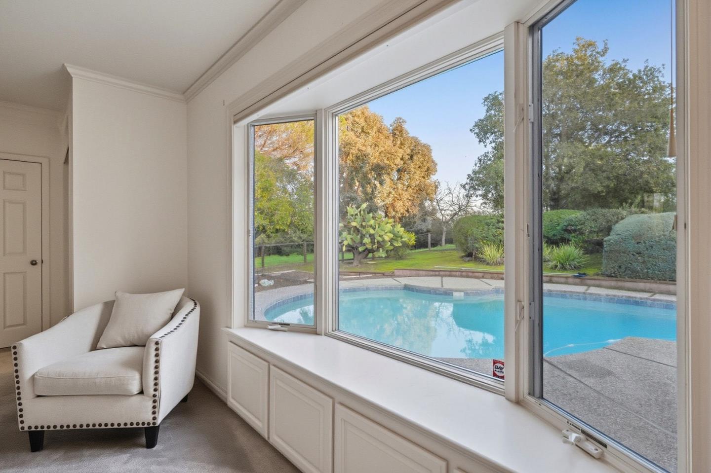 135 Harcross Road