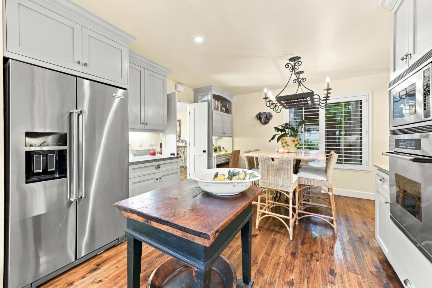 1252 Sharon Park DR