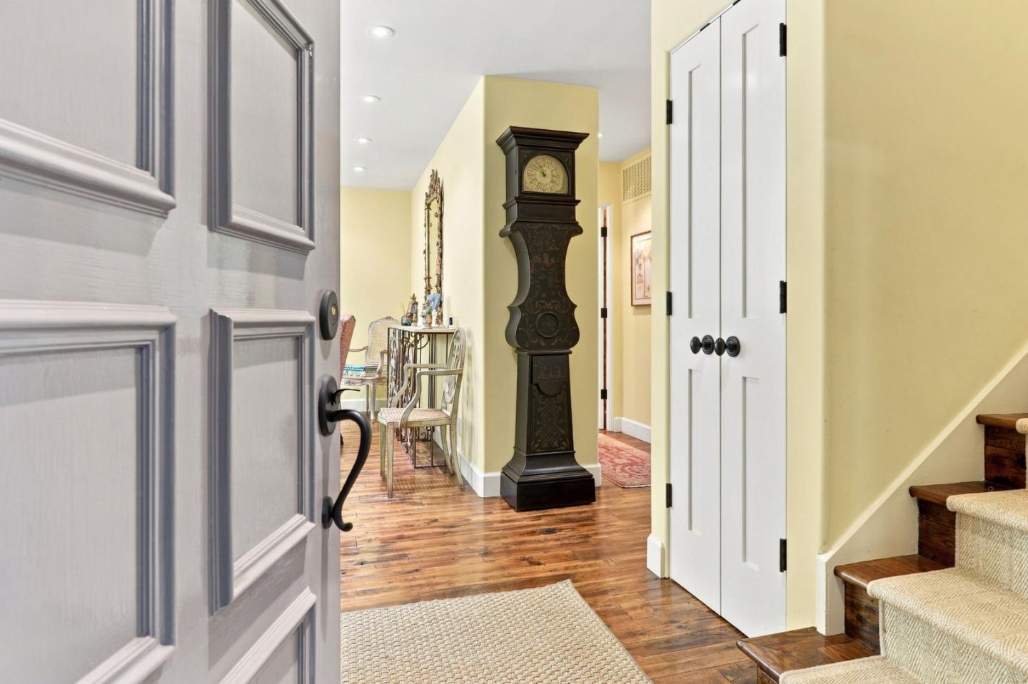 1252 Sharon Park DR