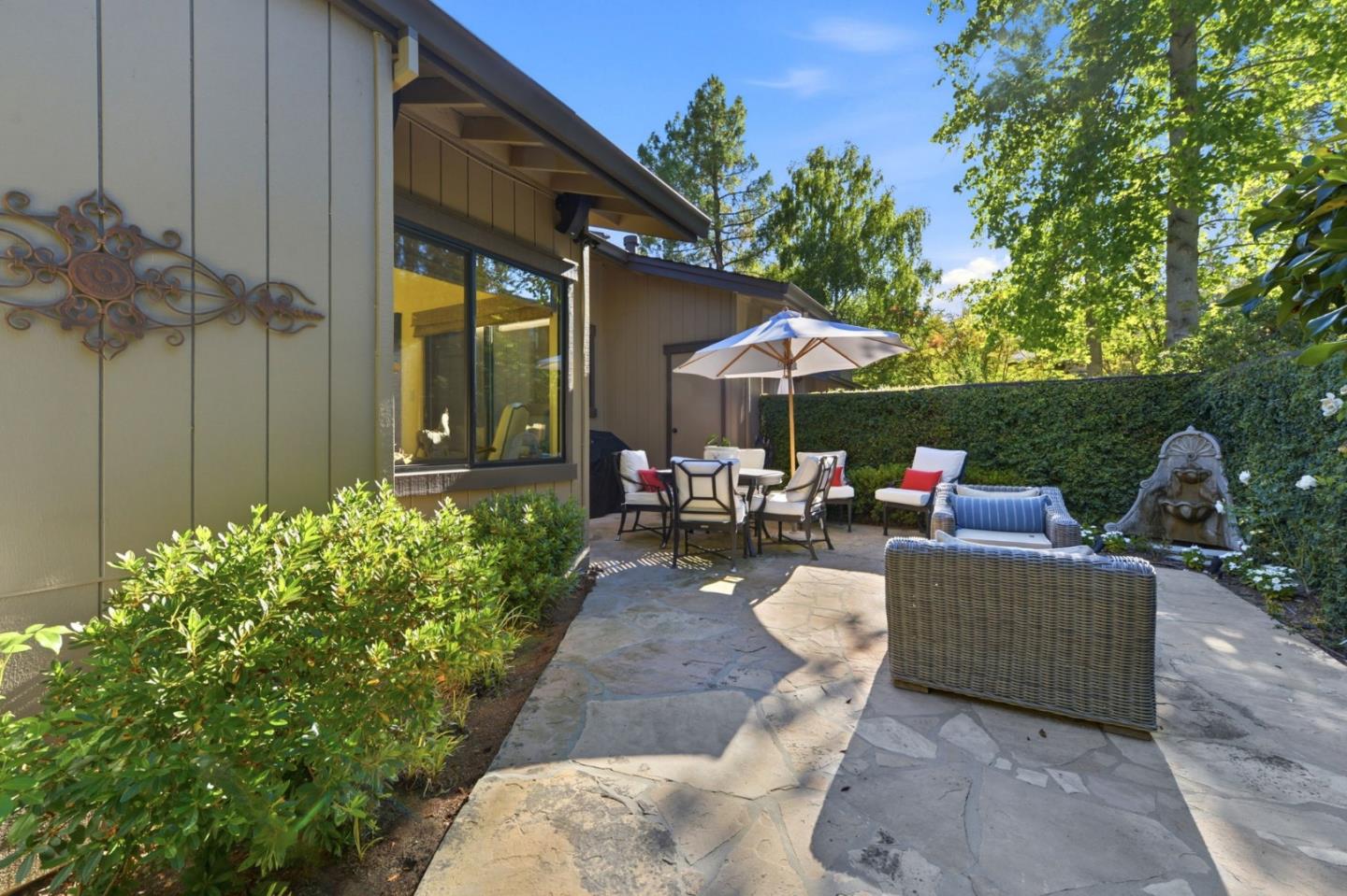 1252 Sharon Park DR