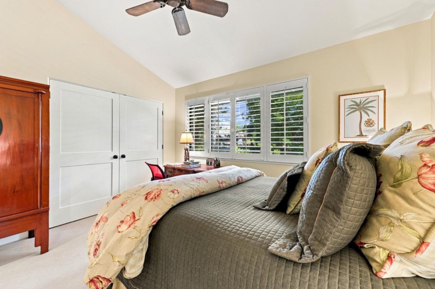 1252 Sharon Park DR