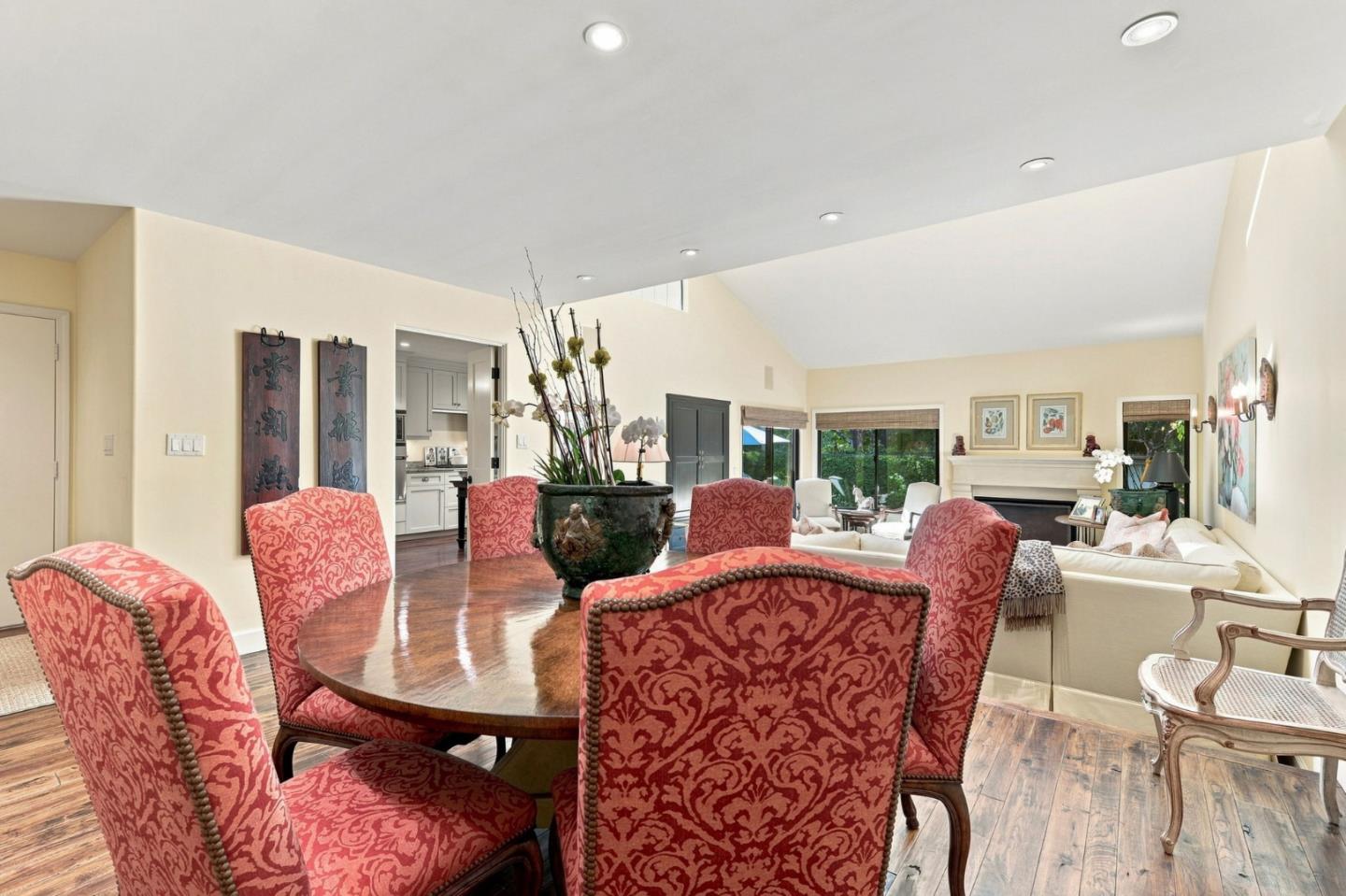1252 Sharon Park DR