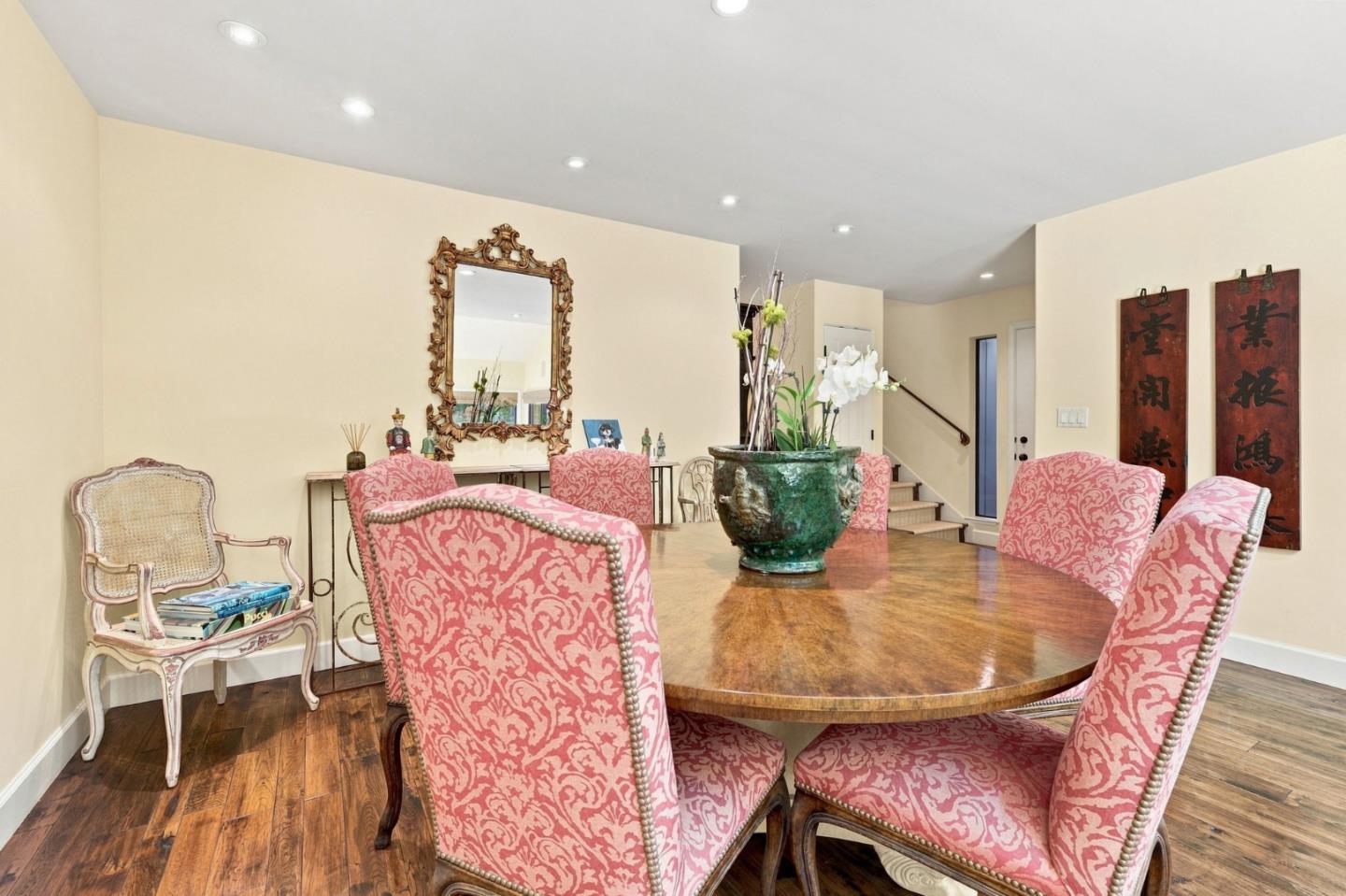 1252 Sharon Park DR