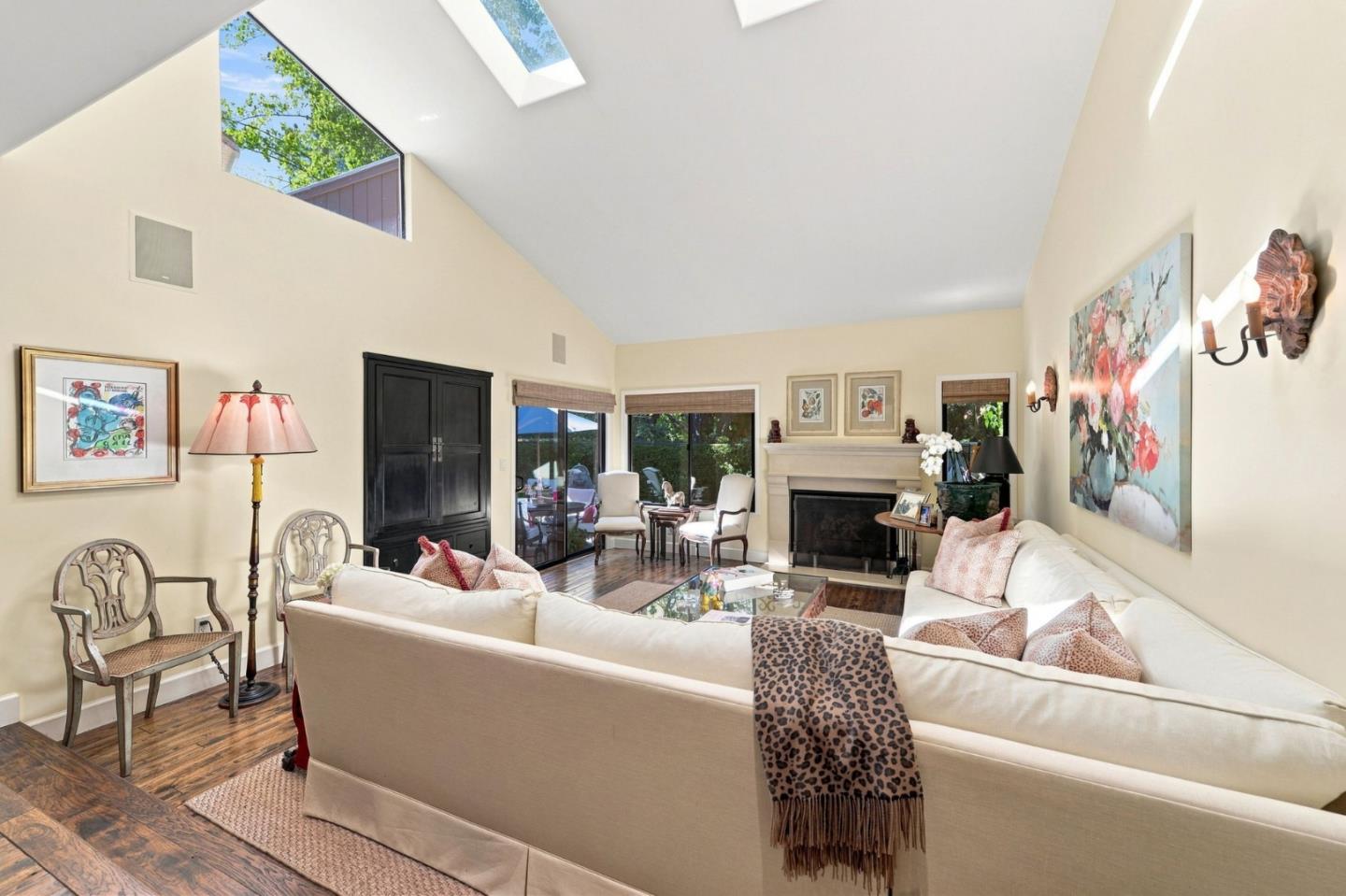 1252 Sharon Park DR