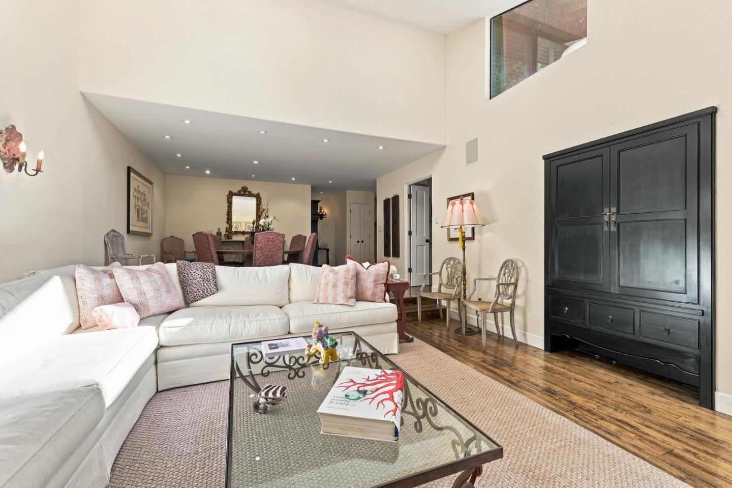 1252 Sharon Park DR