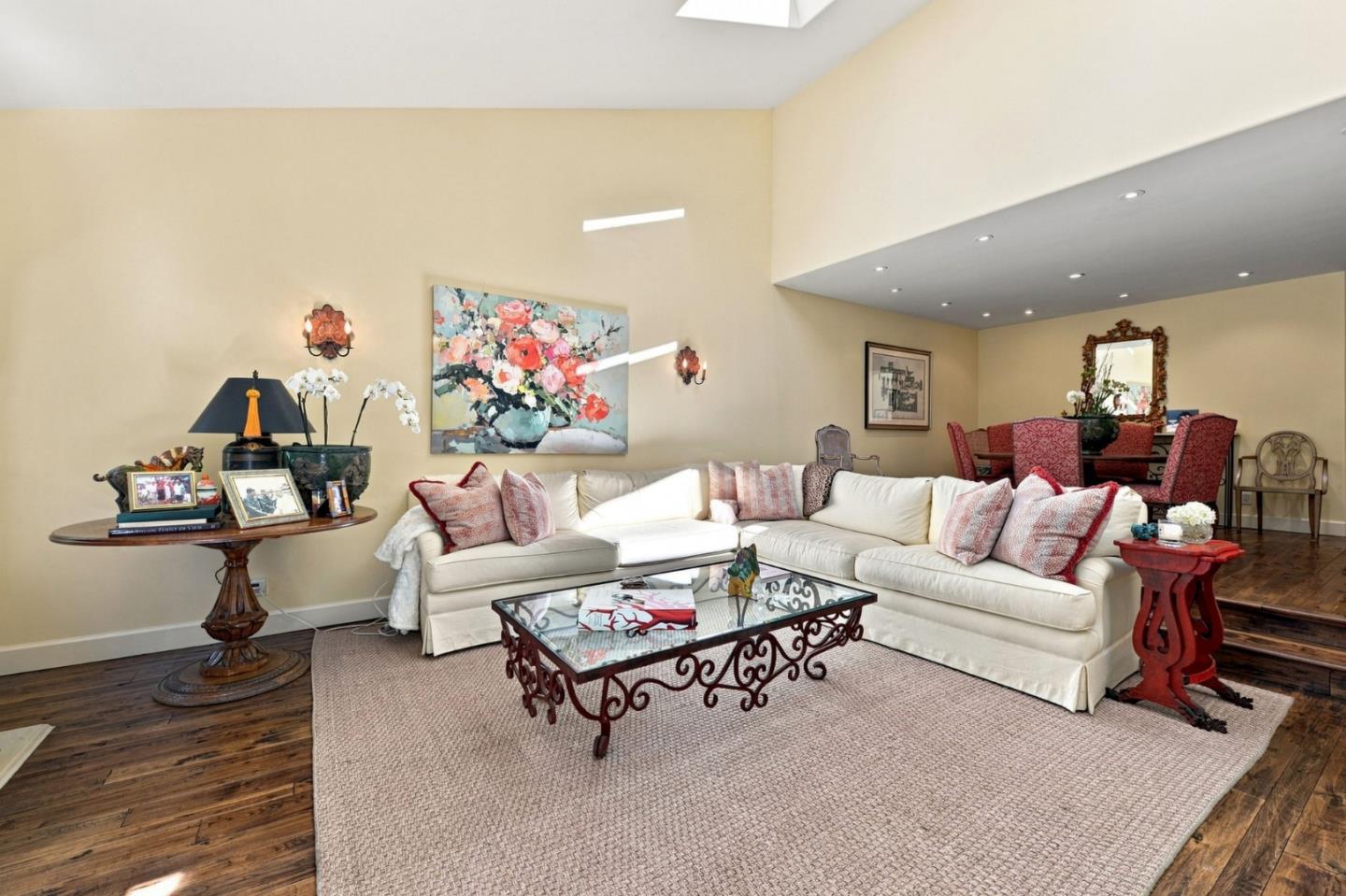 1252 Sharon Park DR