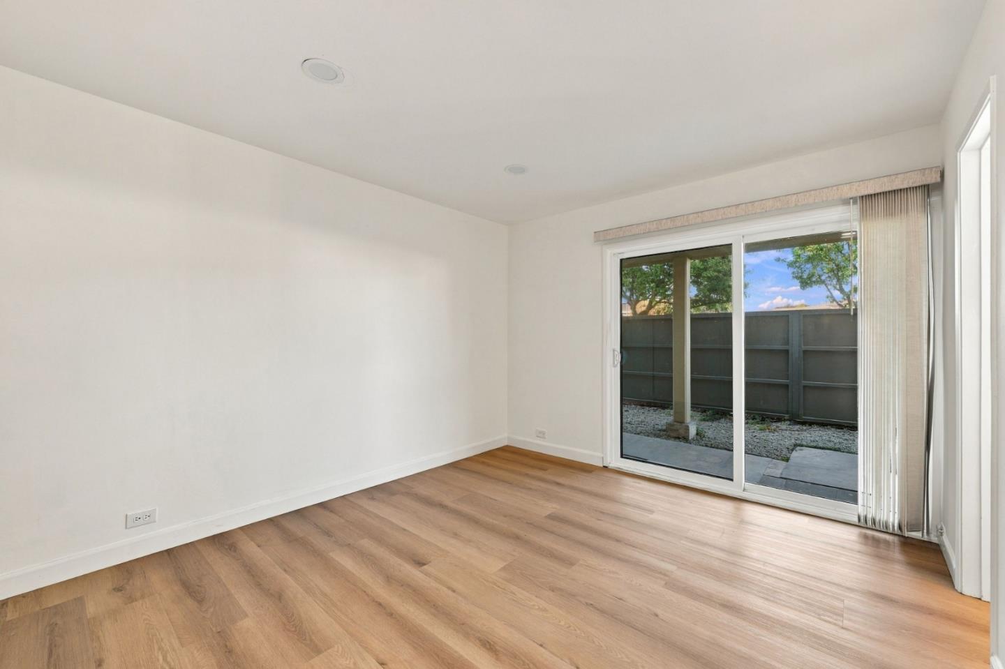5101 Admiralty LN