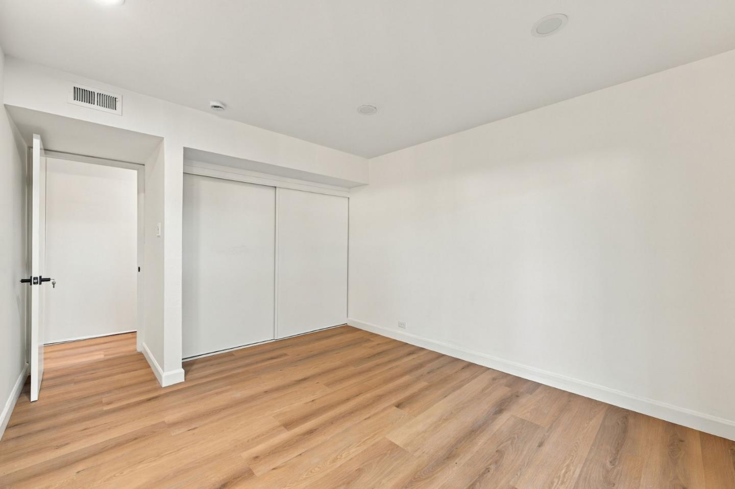 5101 Admiralty LN