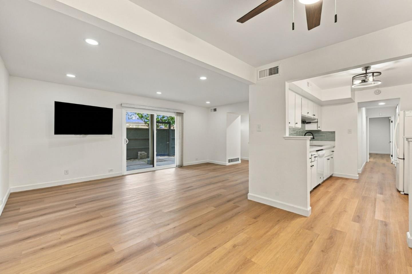 5101 Admiralty LN