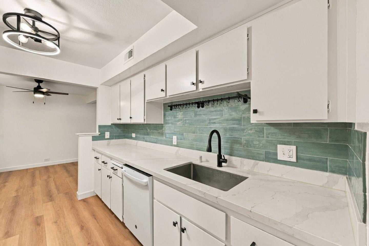 5101 Admiralty LN