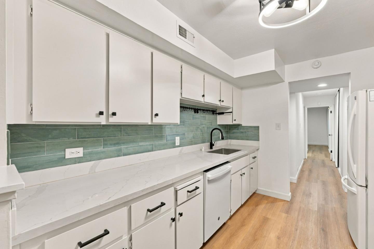 5101 Admiralty LN