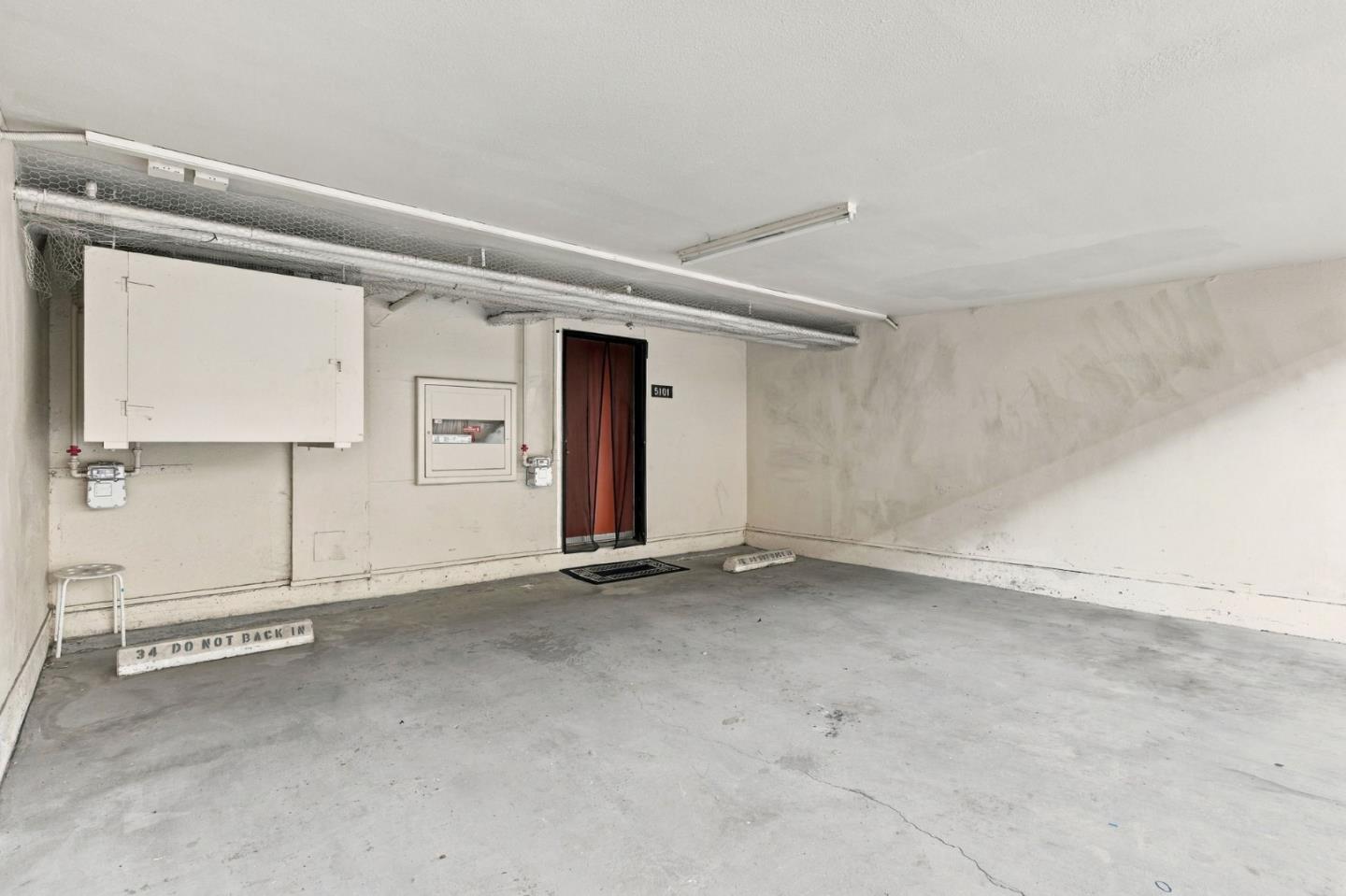 5101 Admiralty LN