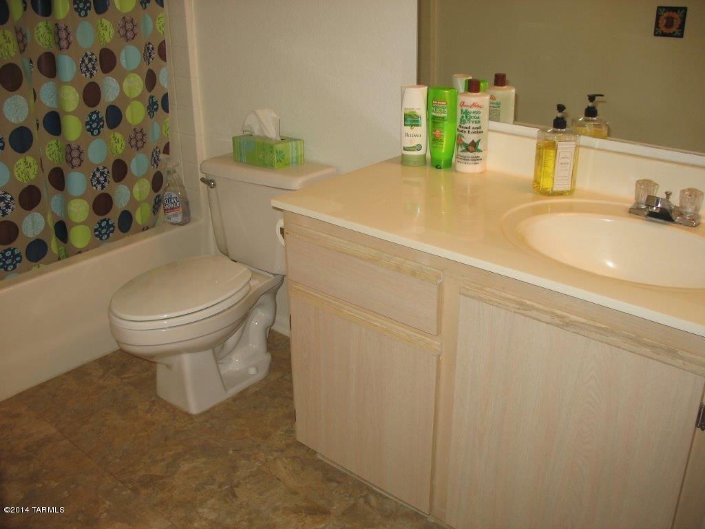 5751 N Kolb Road Unit: 28101