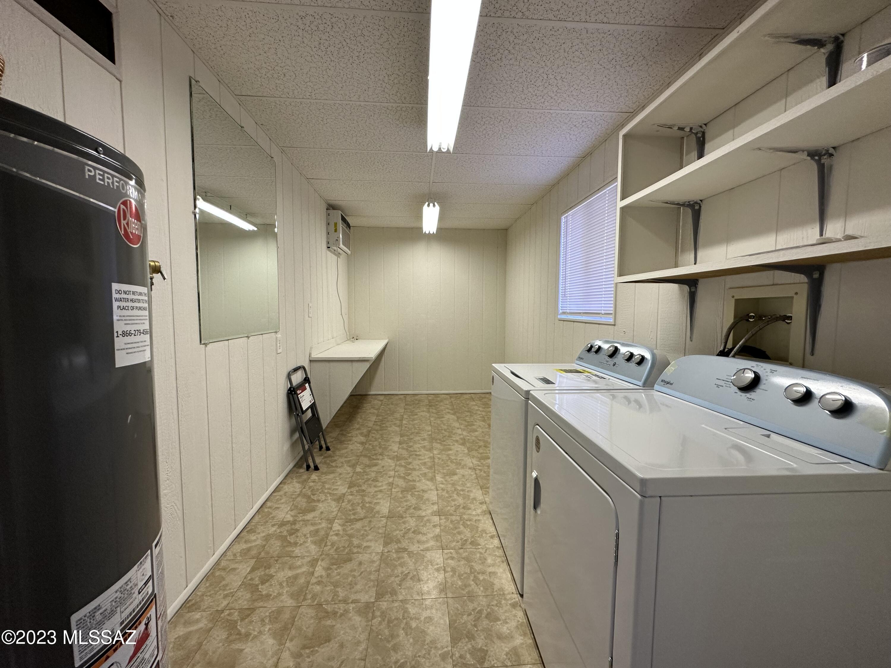 120 W Calle Melendrez