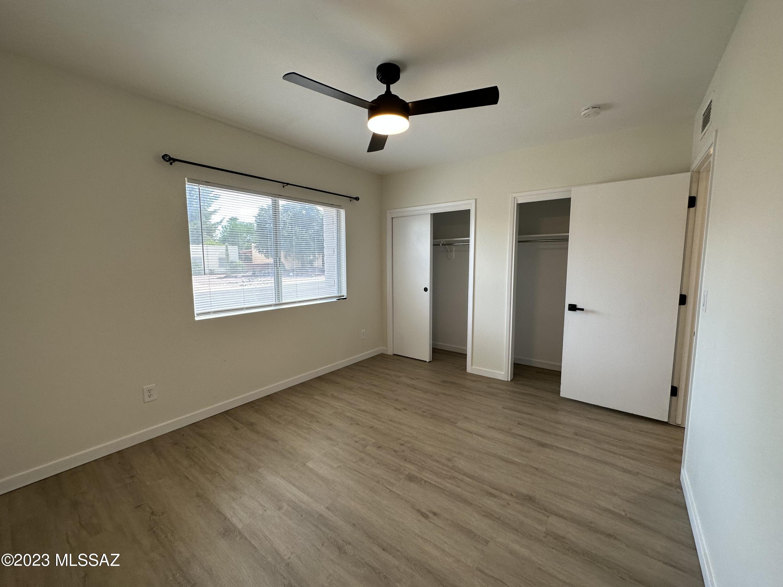 120 W Calle Melendrez