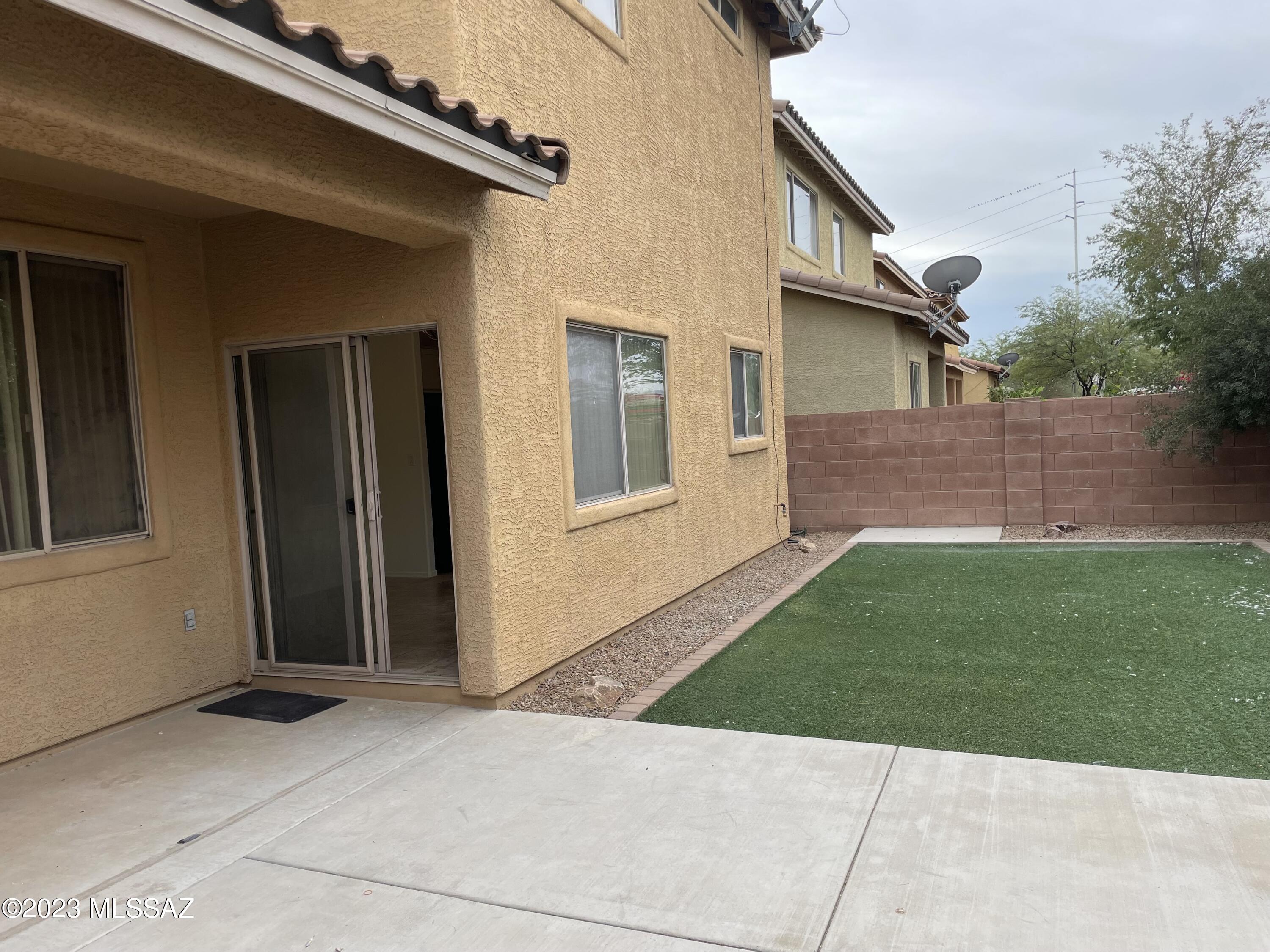 5091 N Cliffed River Drive