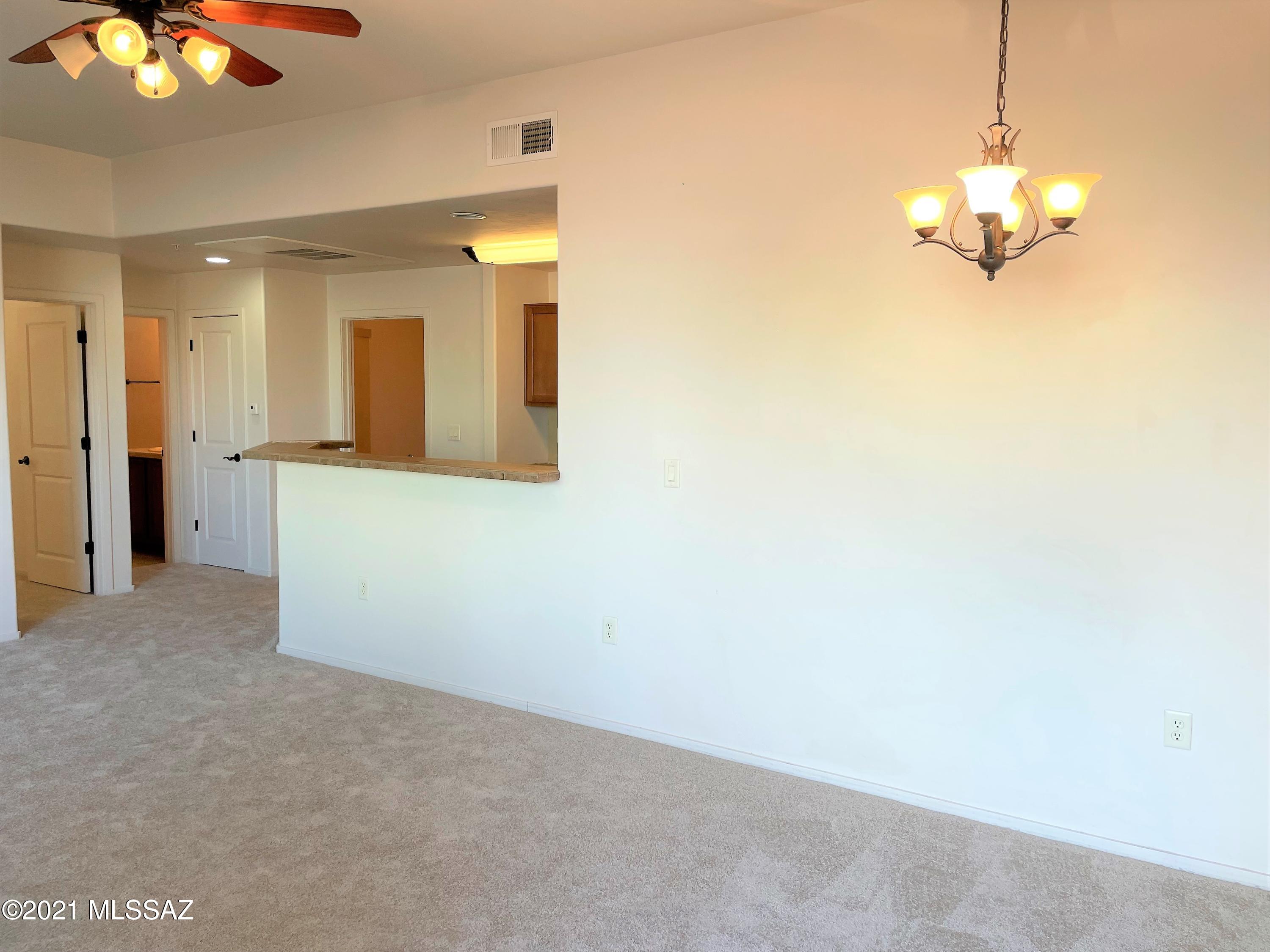 2024 E River Road Unit: 100