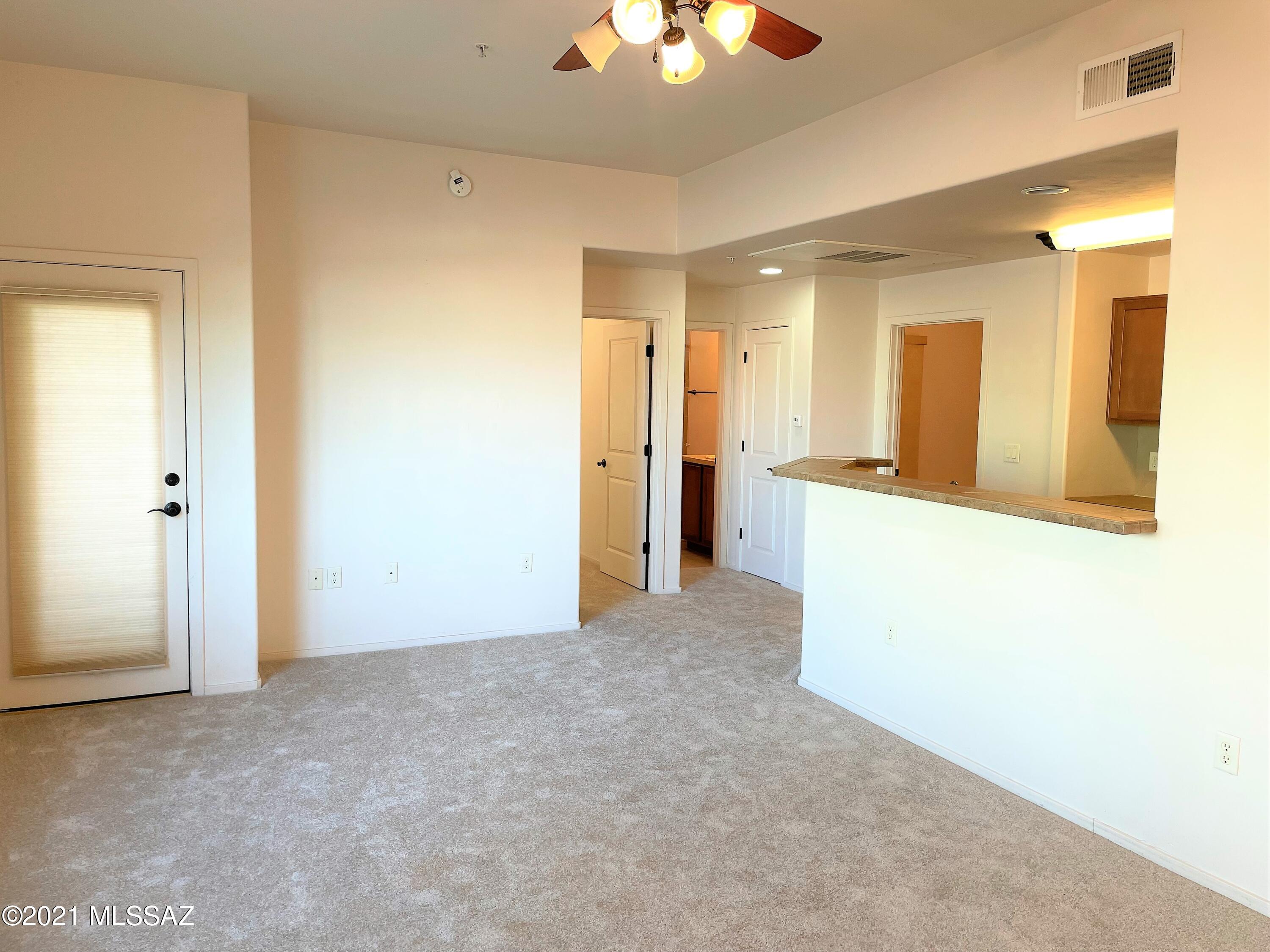 2024 E River Road Unit: 100