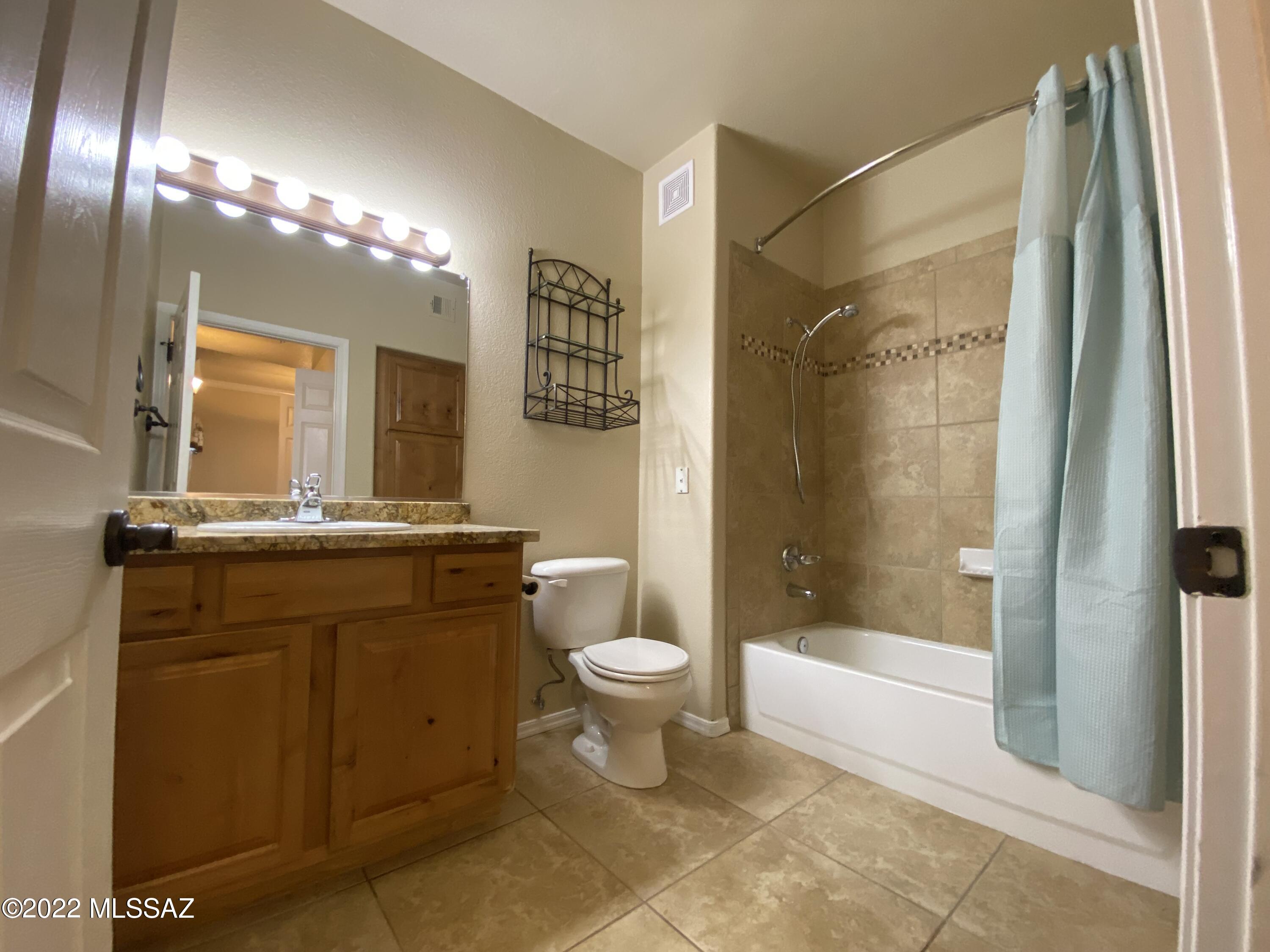 7050 E Sunrise Drive Unit: 14102