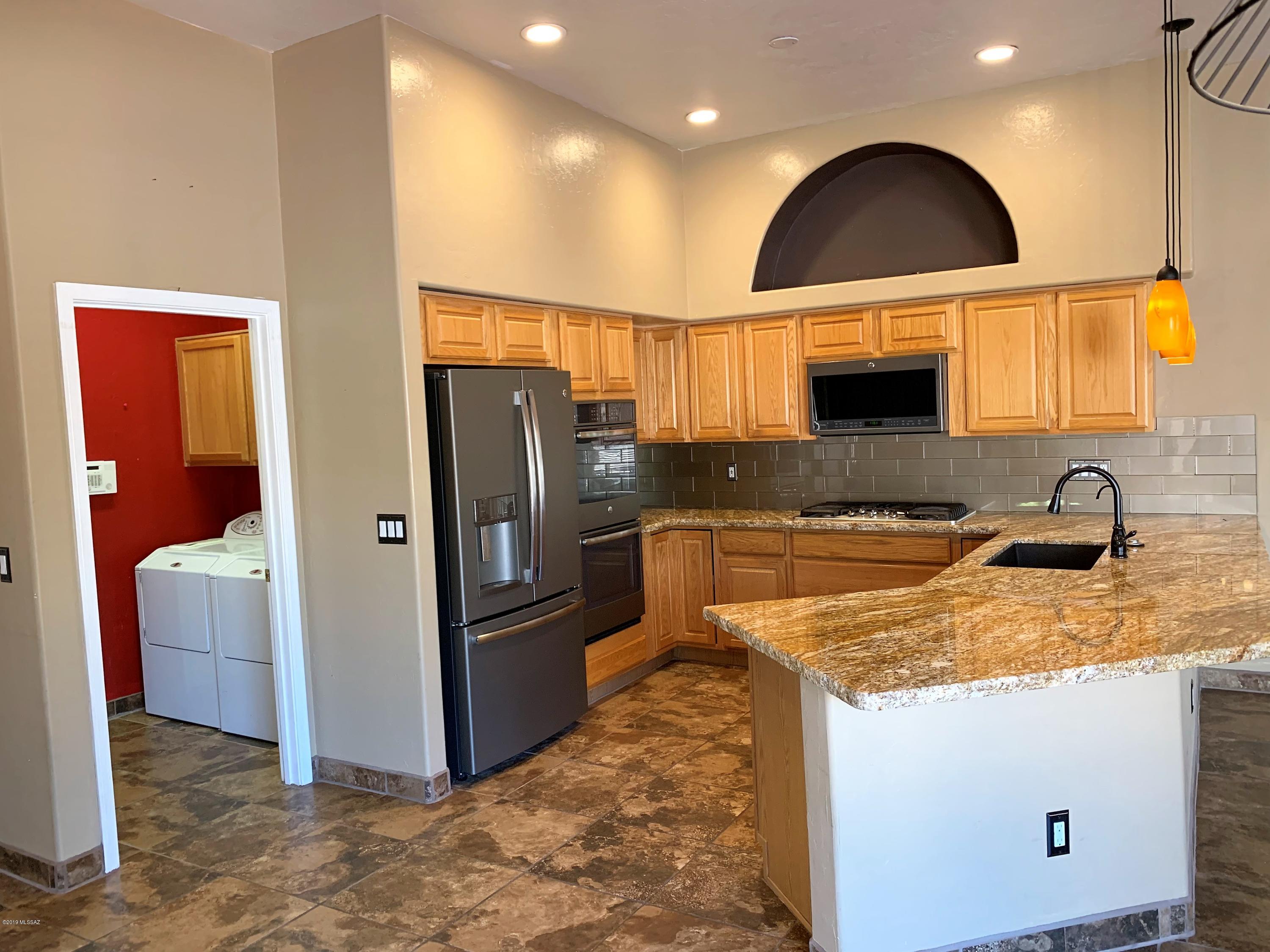 11067 N Cloud View Place