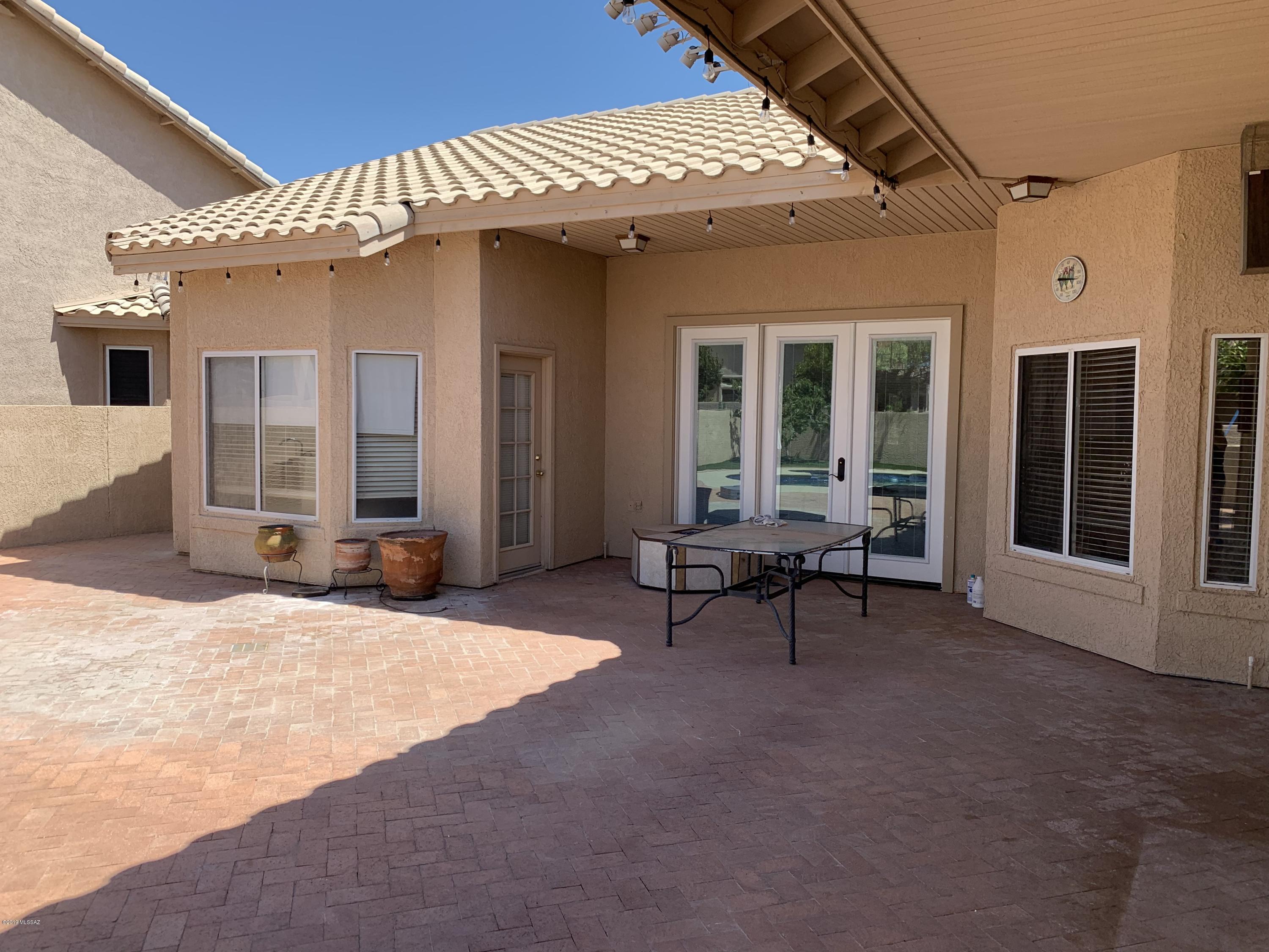 11067 N Cloud View Place