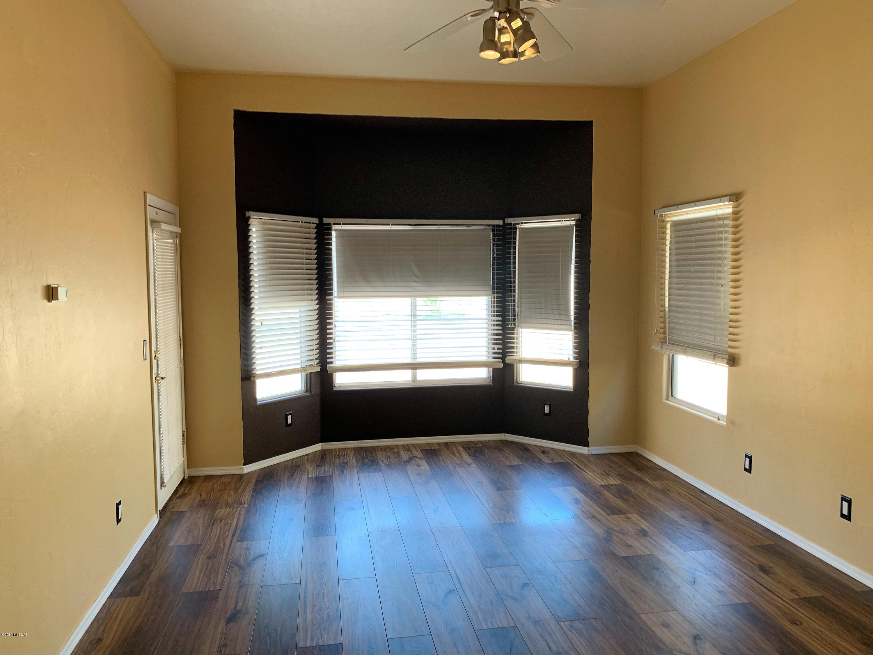 11067 N Cloud View Place