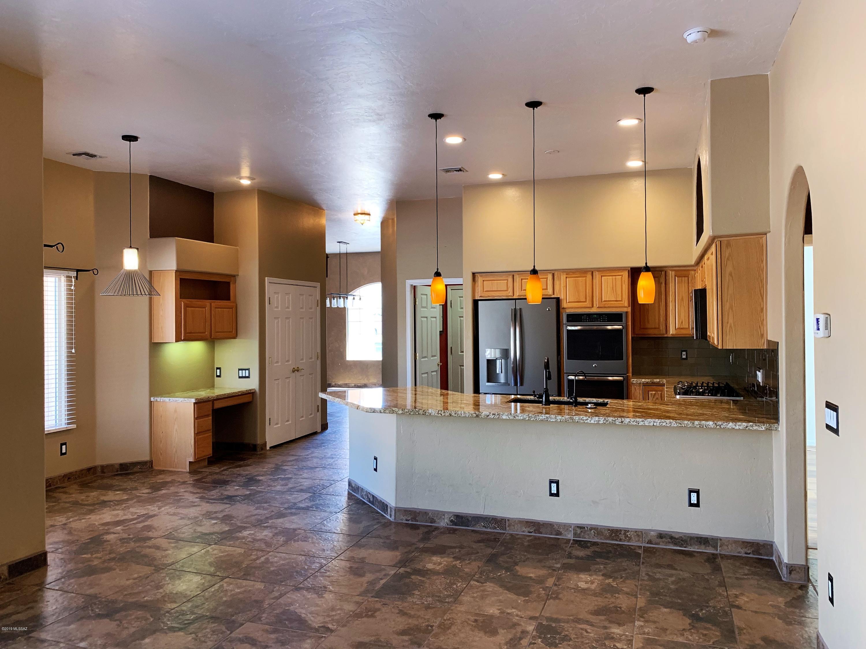 11067 N Cloud View Place