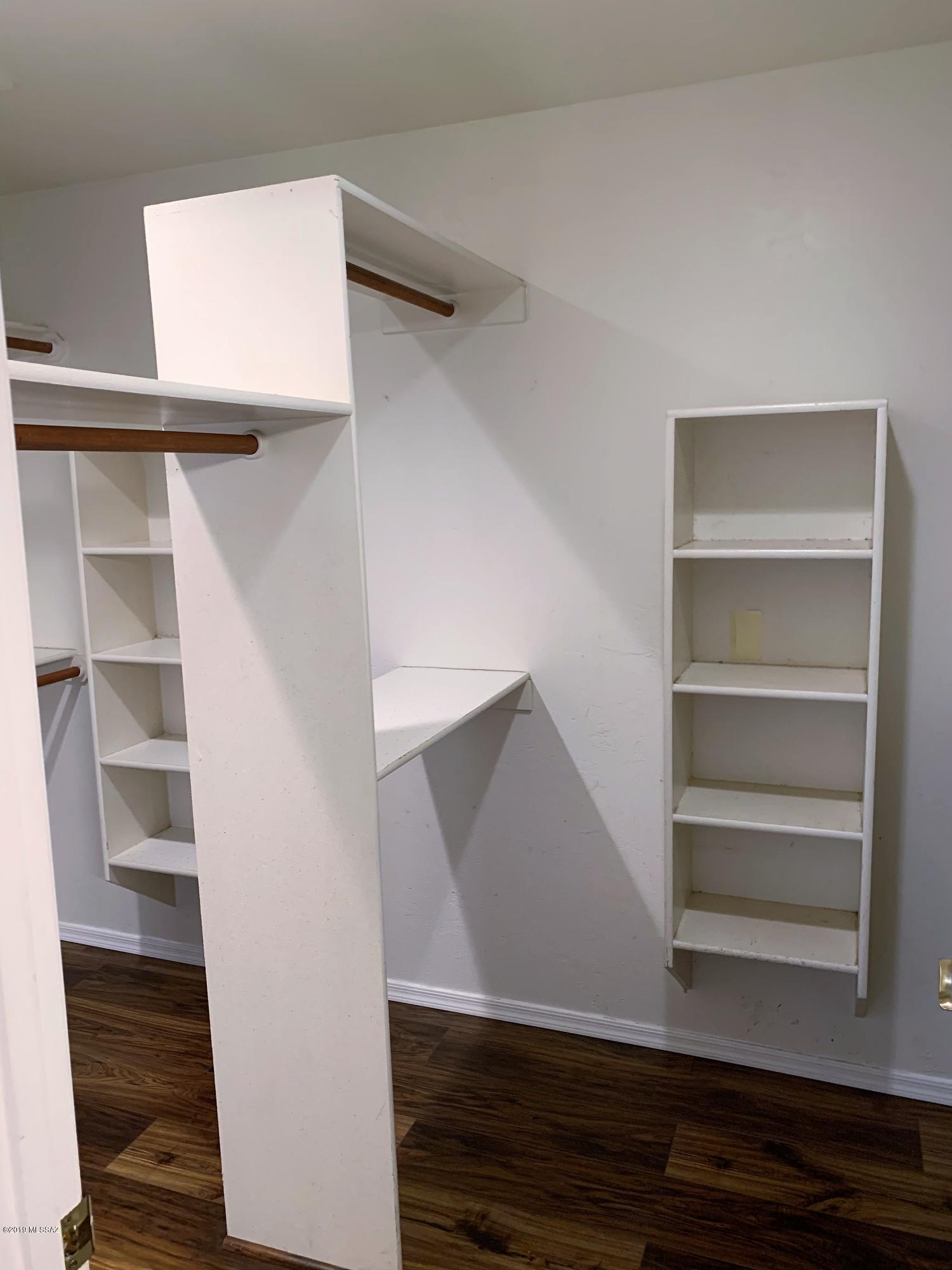 11067 N Cloud View Place