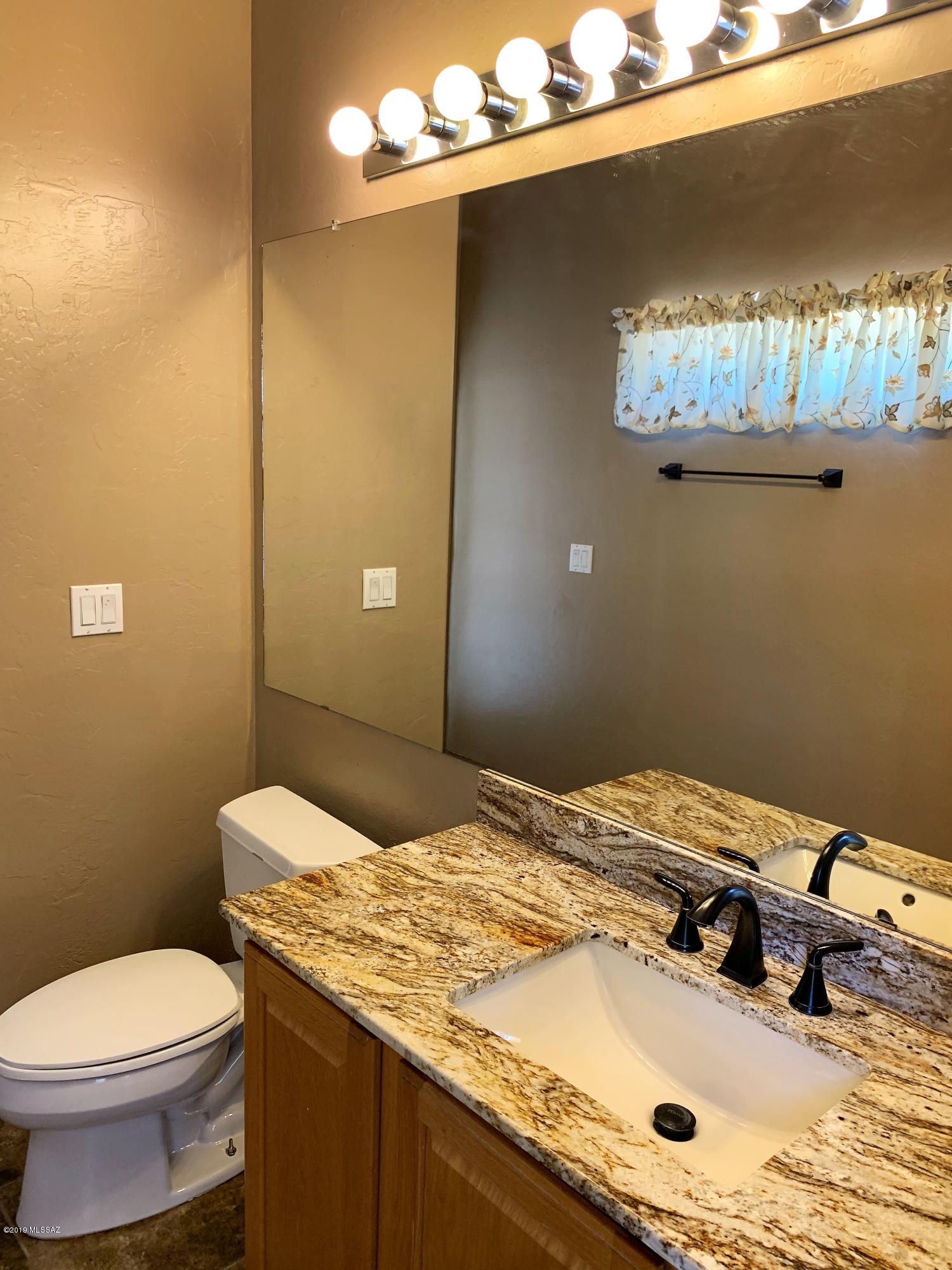 11067 N Cloud View Place