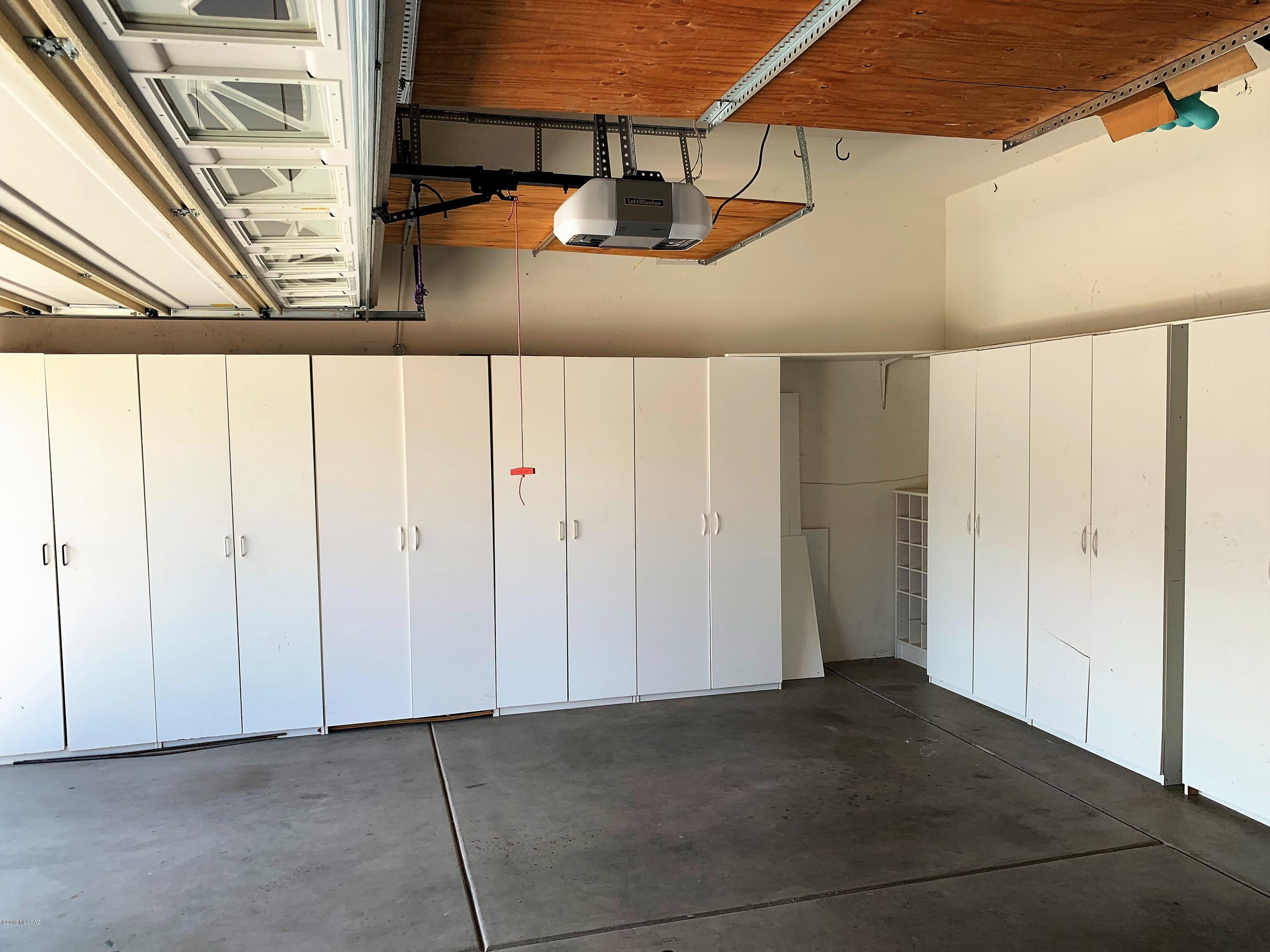 11067 N Cloud View Place