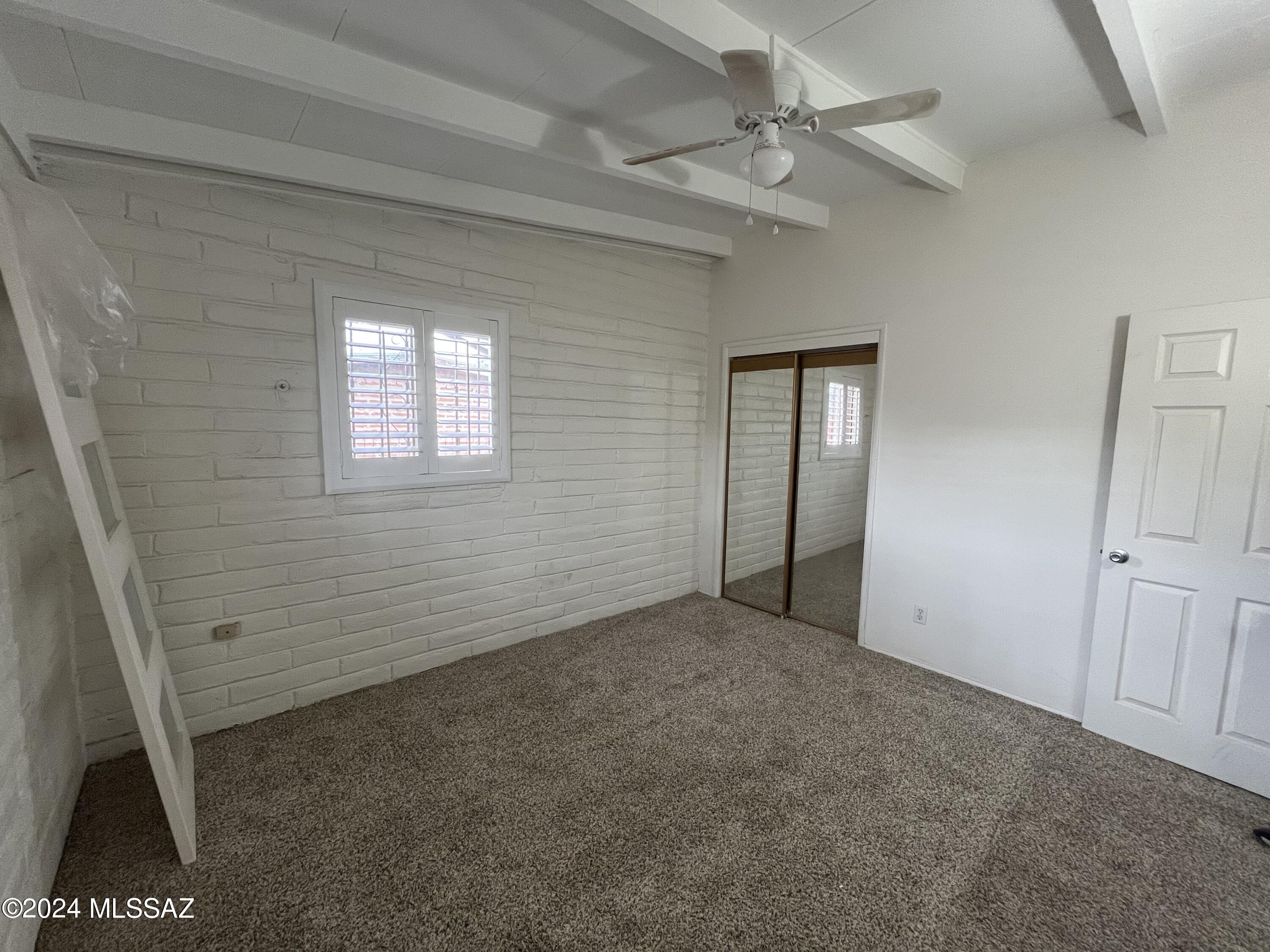 5532 E Spring Street