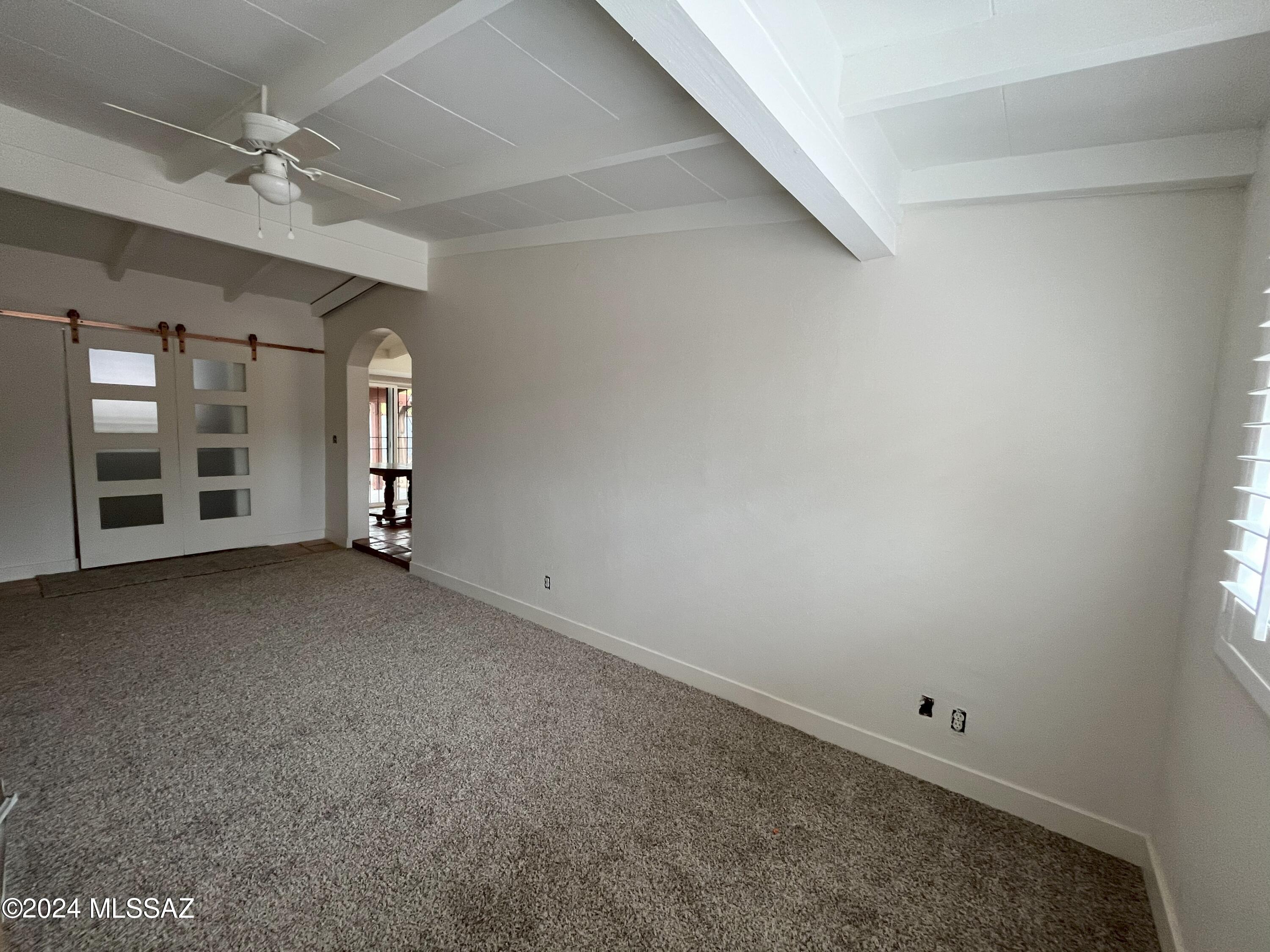 5532 E Spring Street