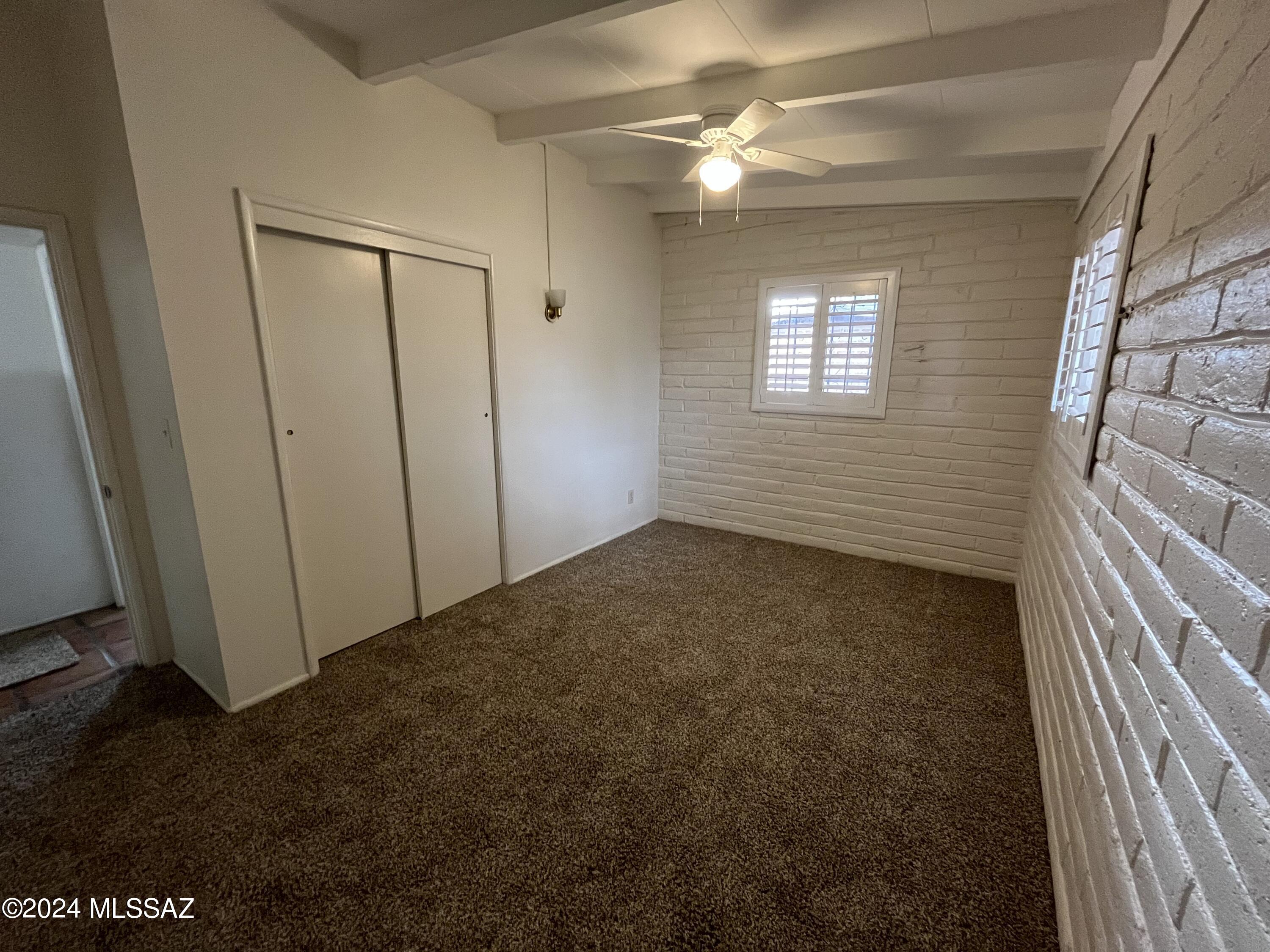 5532 E Spring Street