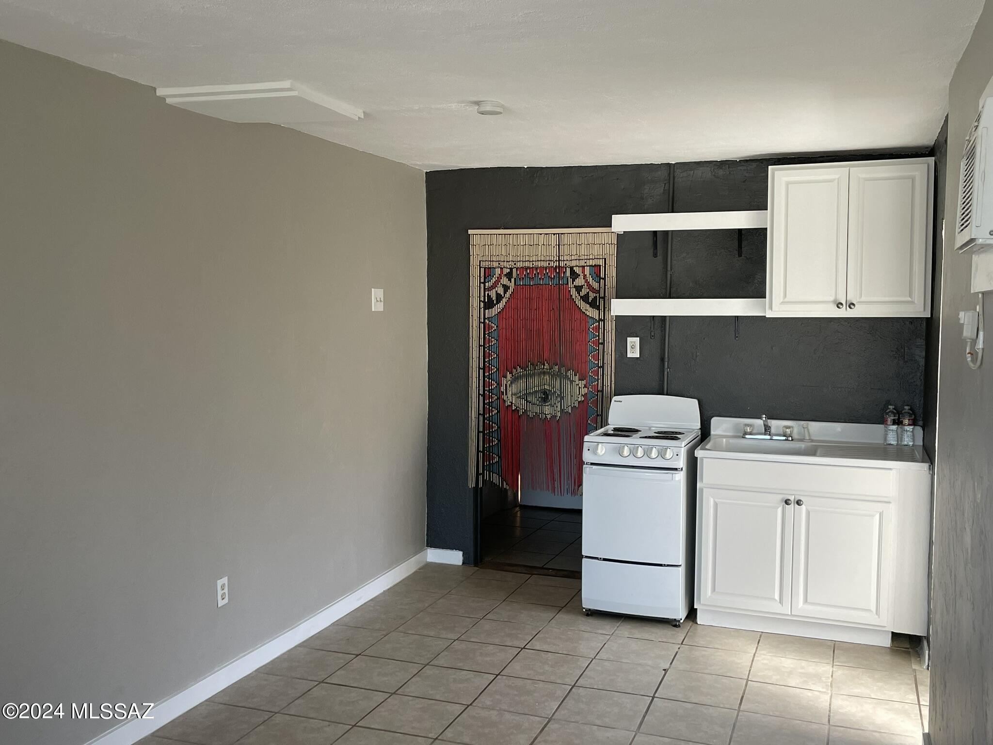 2638 N Columbus Boulevard Unit: 2