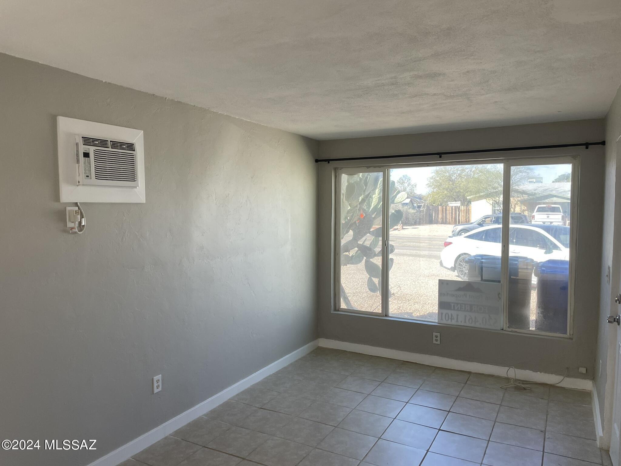 2638 N Columbus Boulevard Unit: 2