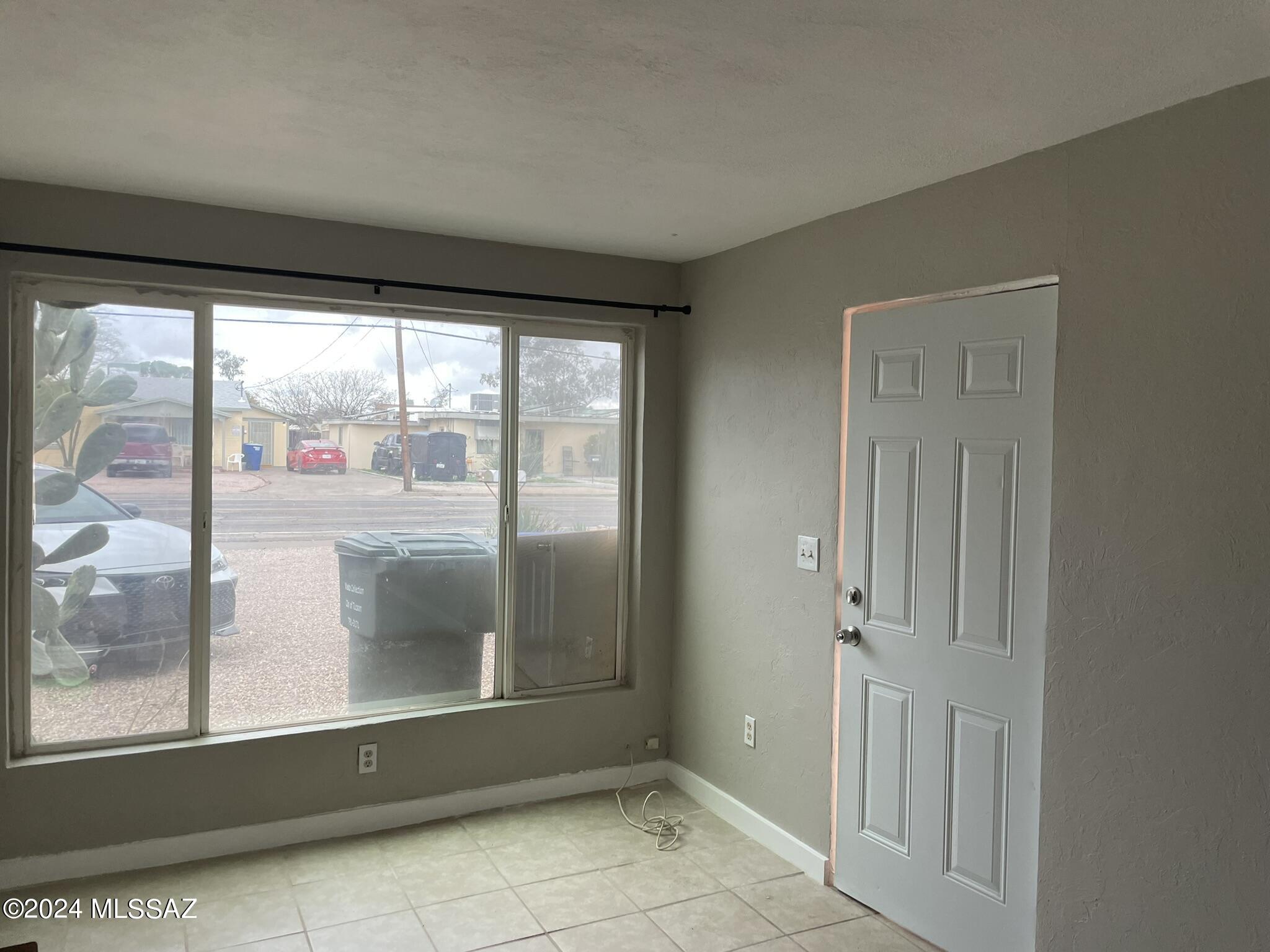 2638 N Columbus Boulevard Unit: 2