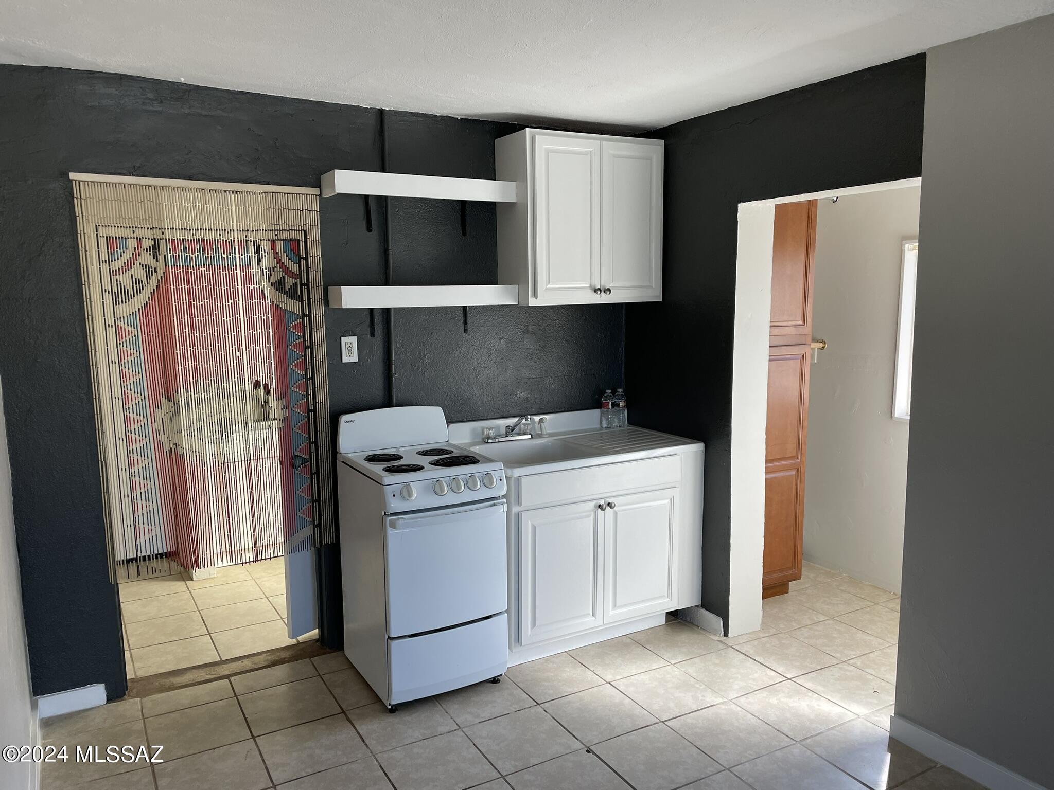 2638 N Columbus Boulevard Unit: 2