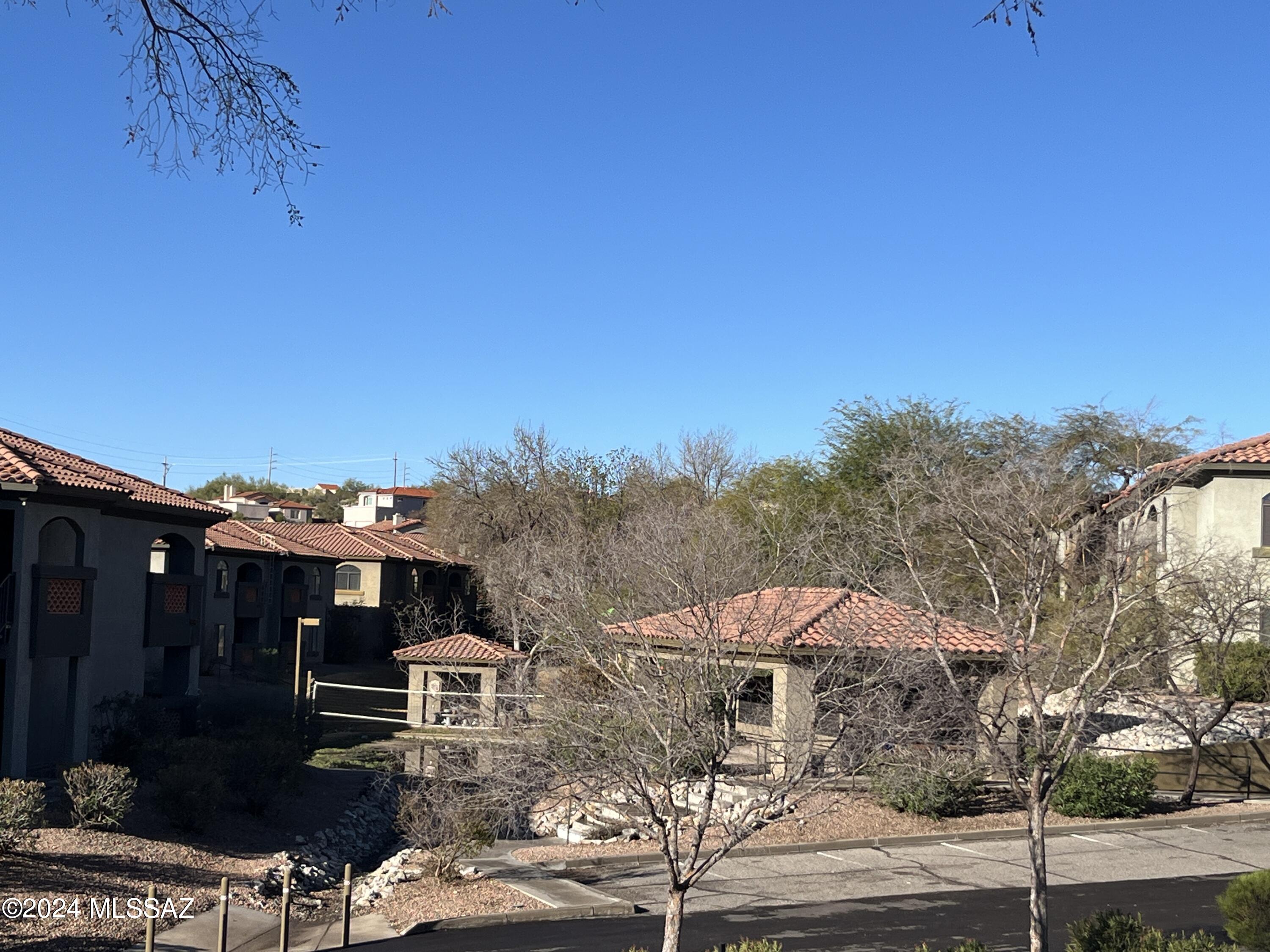 5751 N Kolb Road Unit: 33202