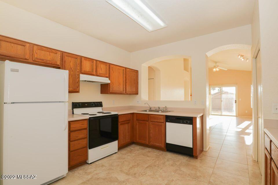 9258 E Muleshoe Street