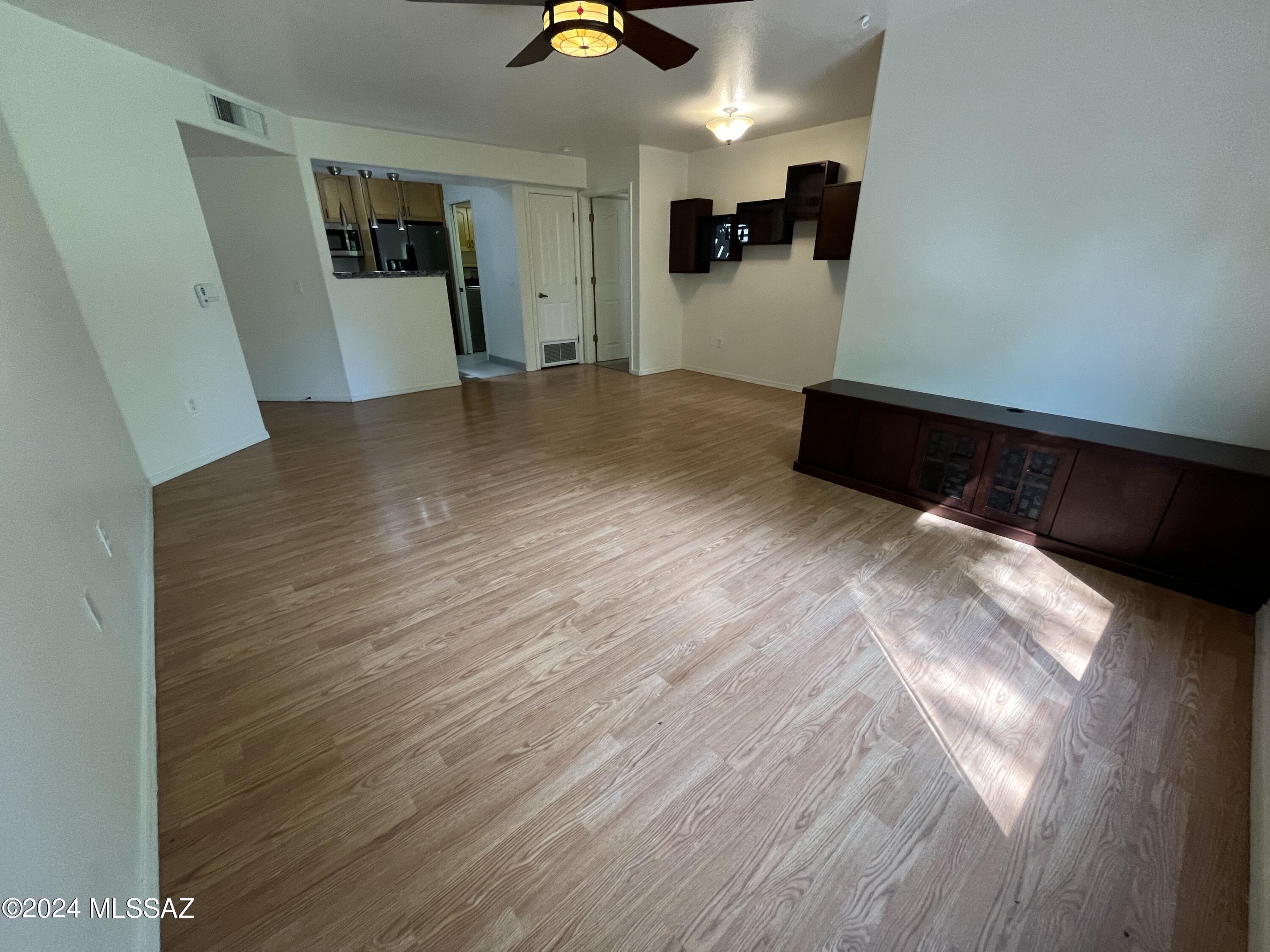 5751 N Kolb Road Unit: 2102