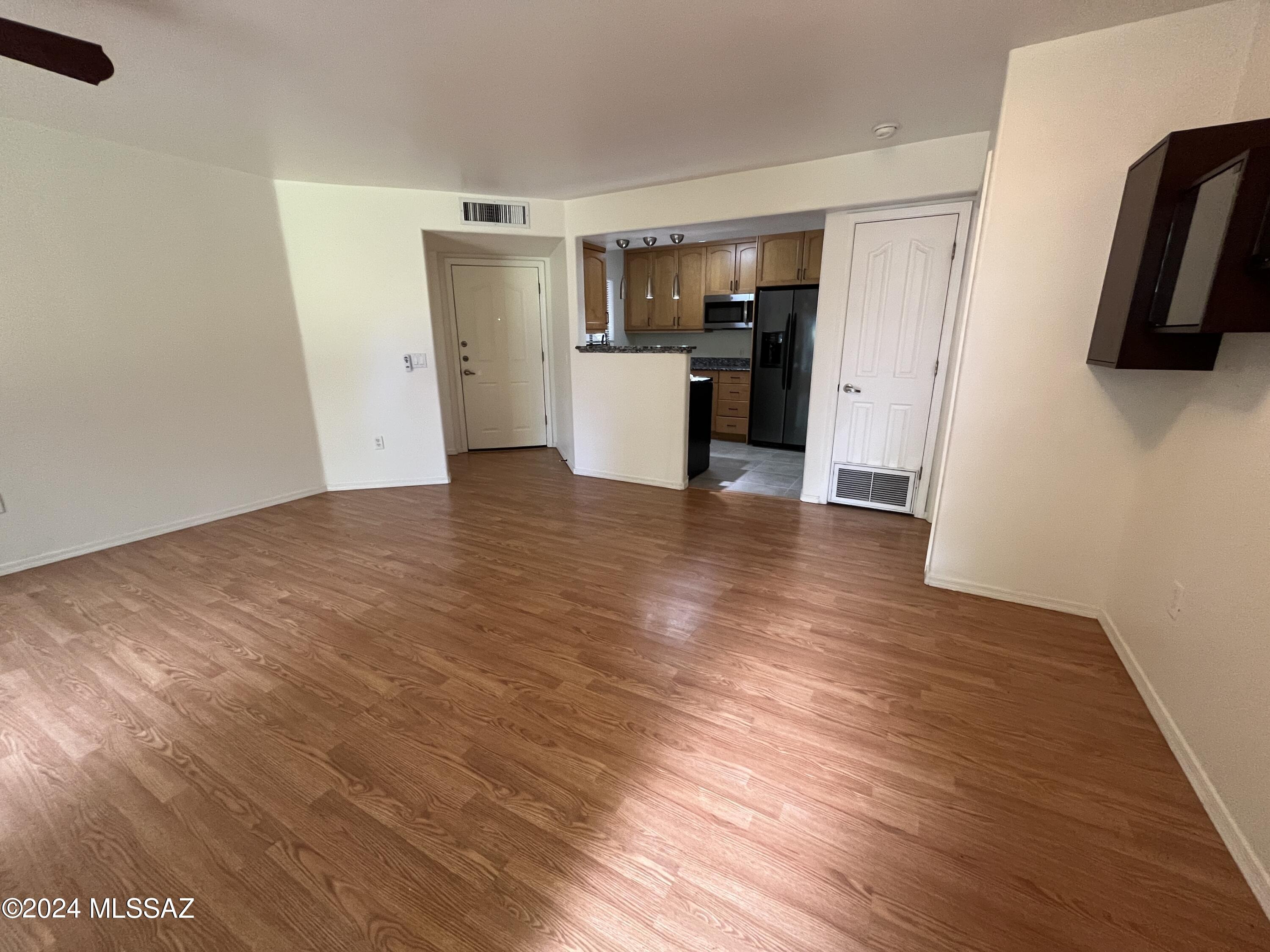 5751 N Kolb Road Unit: 2102